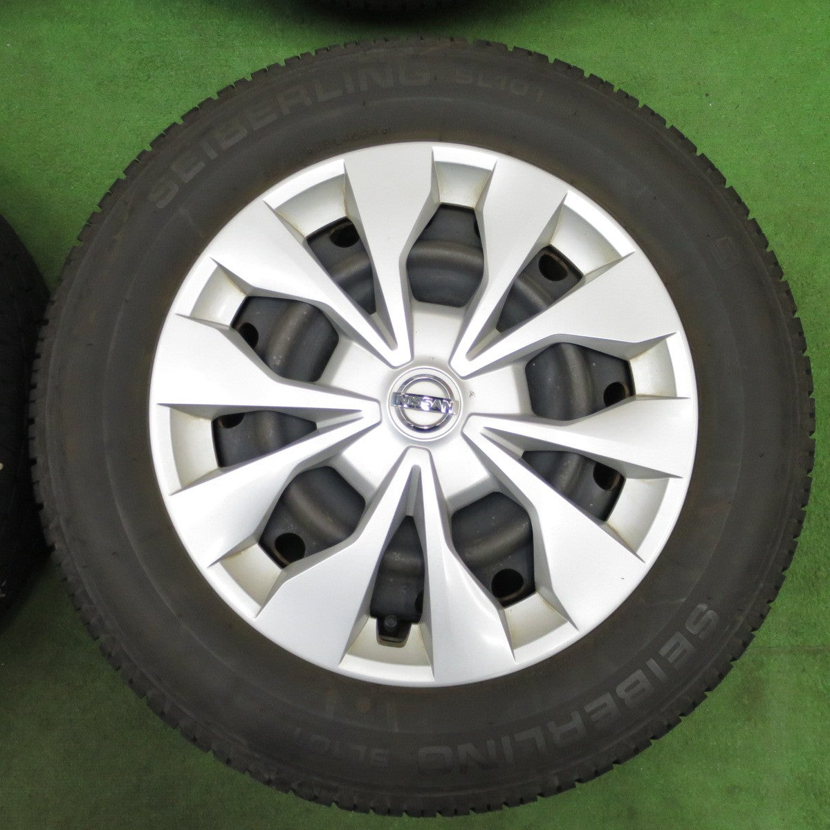 バリ溝！24年！8.5分★日産 C27 セレナ 純正 スチール 195/65R15 セイバーリング SL101 15インチ PCD114.3/5H★6022102ナノ