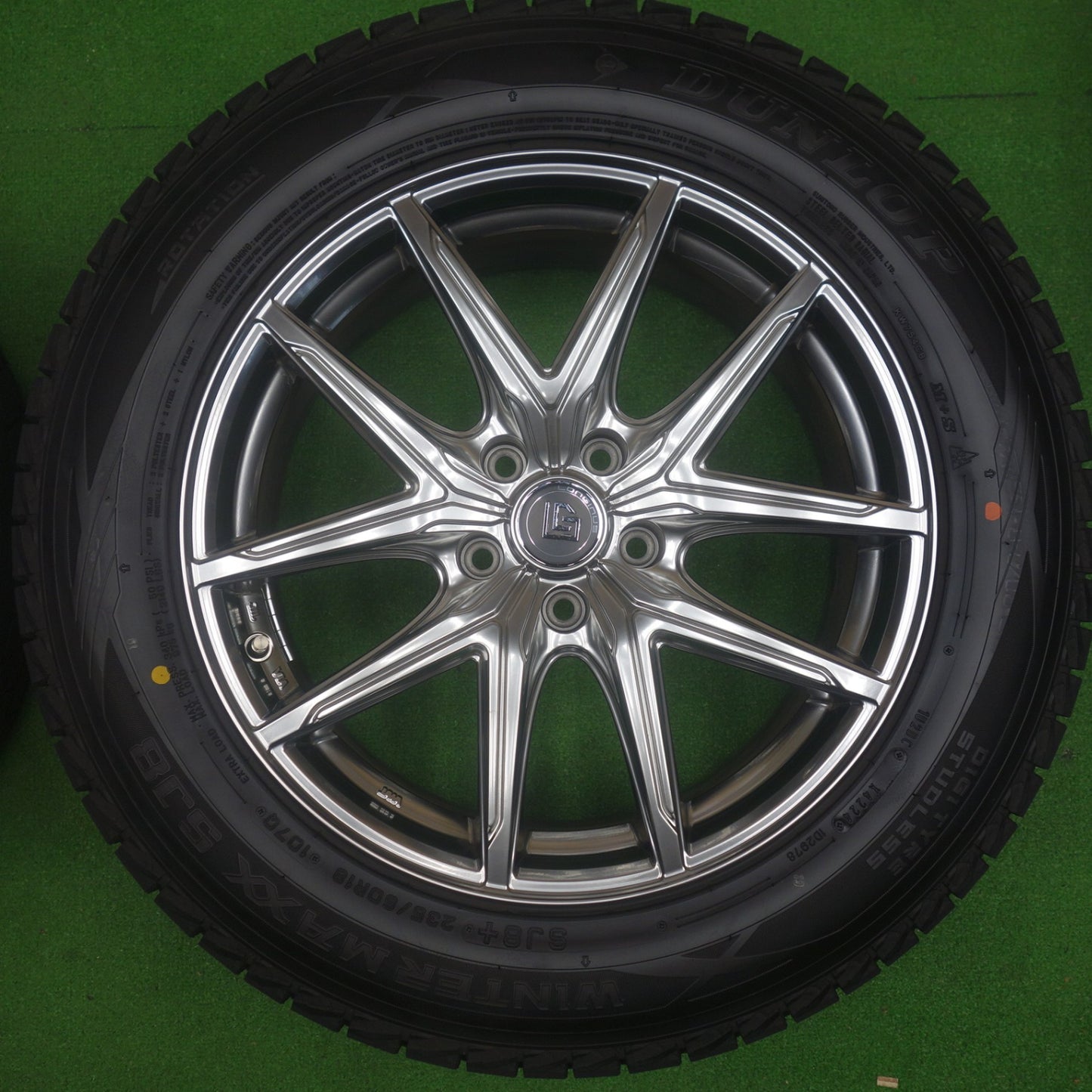 ほぼ未使用！24年！キレイ★スタッドレス 235/60R18 ダンロップ ウインターマックス SJ8 SJ8+ LONGINUS ロンギヌス 18インチ PCD114.3/5H★6041501KTス