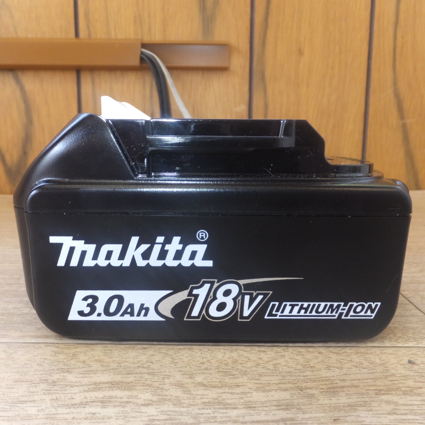 [送料無料] 美品★マキタ makita バッテリ BL1830B　DC18V 3.0Ah 54Wh　Li-ion 20(2)★