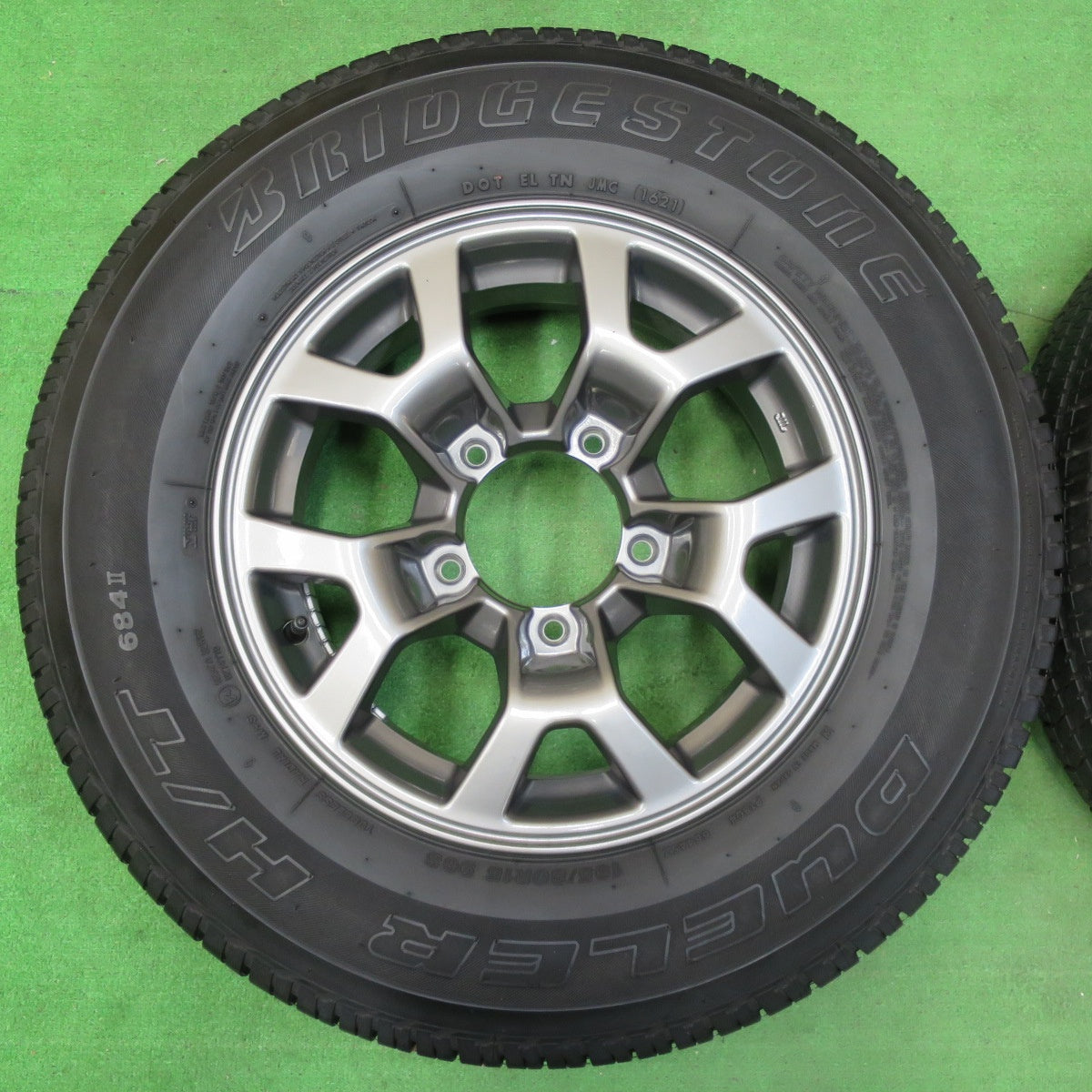 *送料無料* バリ溝！21年！キレイ！9.5分★スズキ JB74 ジムニーシエラ 純正 195/80R15 ブリヂストン デューラー H/T 684Ⅱ 15インチ PCD139.7/5H★4062107イノ