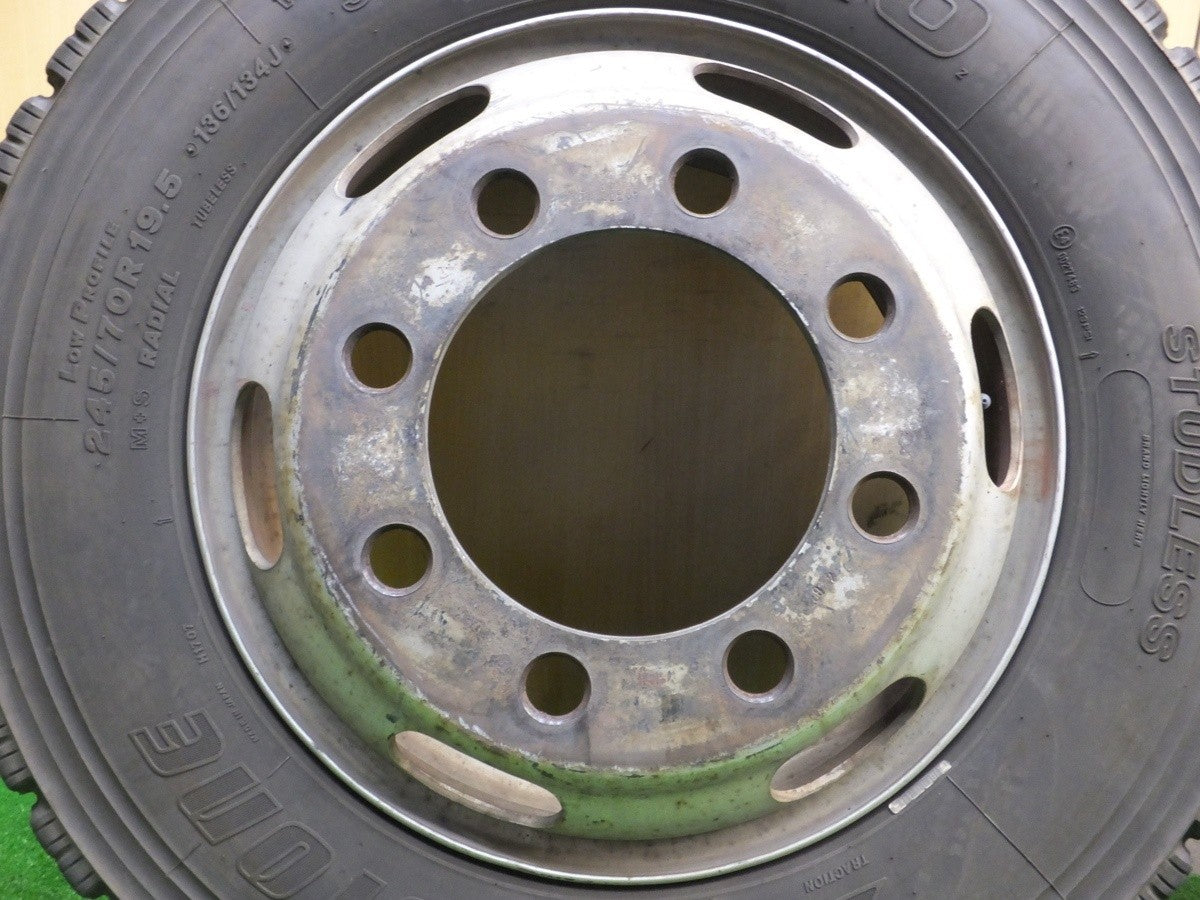 バリ溝！9分★トラック タイヤ 245/70R19.5 136/134J スタッドレス ブリヂストン W910 鉄 ホイール 147-12ESP★1121705ヤス