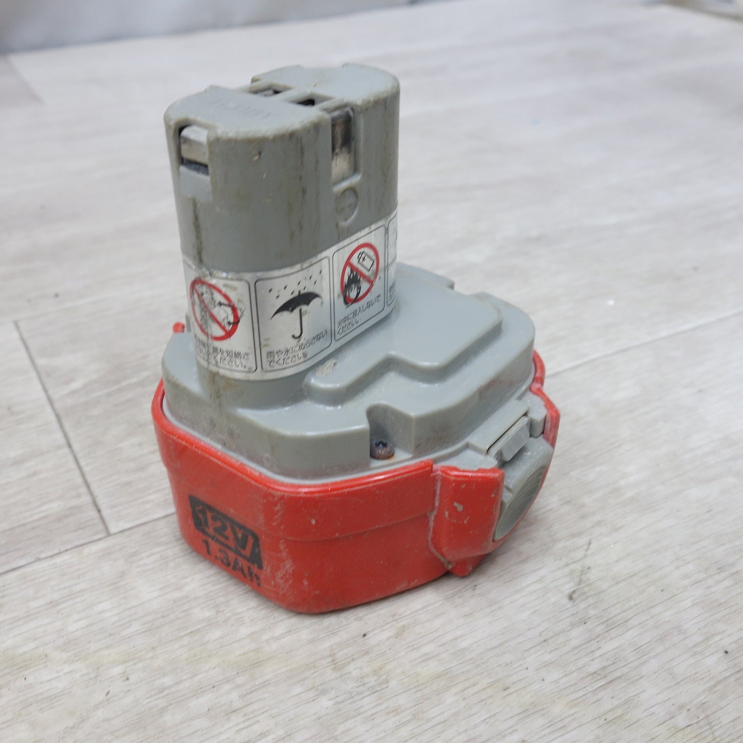 [送料無料] バッテリー2個！付属品付き◆マキタ 充電式 インパクトドライバ M694D 電動 工具 makita コードレス ジャンク品◆