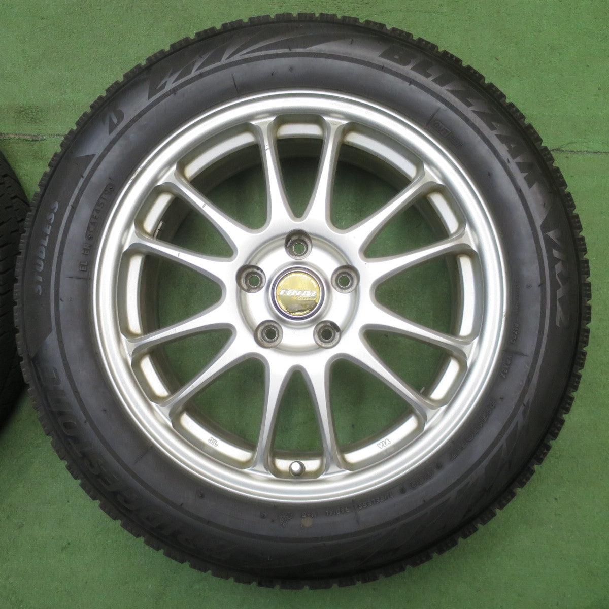 4本価格◎スタッドレス 215/60R17 ブリヂストン ブリザック VRX2 FINAL MIND ファイナル マインド 17インチ PCD114.3/5H◎6062201NJス