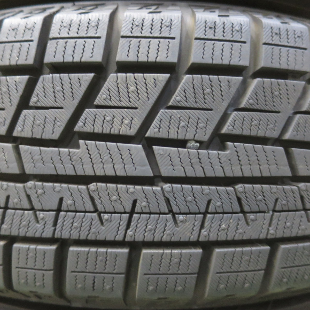 バリ溝！23年！キレイ！ほぼ10分◎スタッドレス 165/65R14 ヨコハマ アイスガード iG60 AZ SPORTS AZスポーツ 14インチ PCD100/4H◎6072306イス