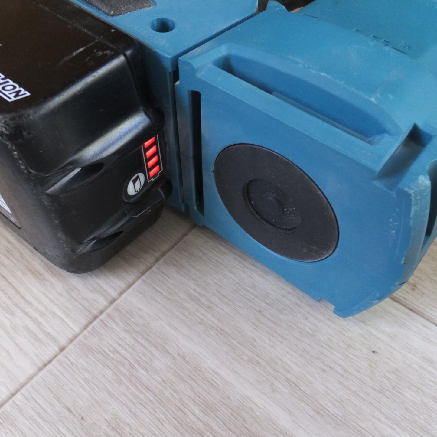 [送料無料] ★マキタ makita 18mm 充電式ハンマドリル HR183DRGX 18V　バッテリ 1個　充電器 なし★