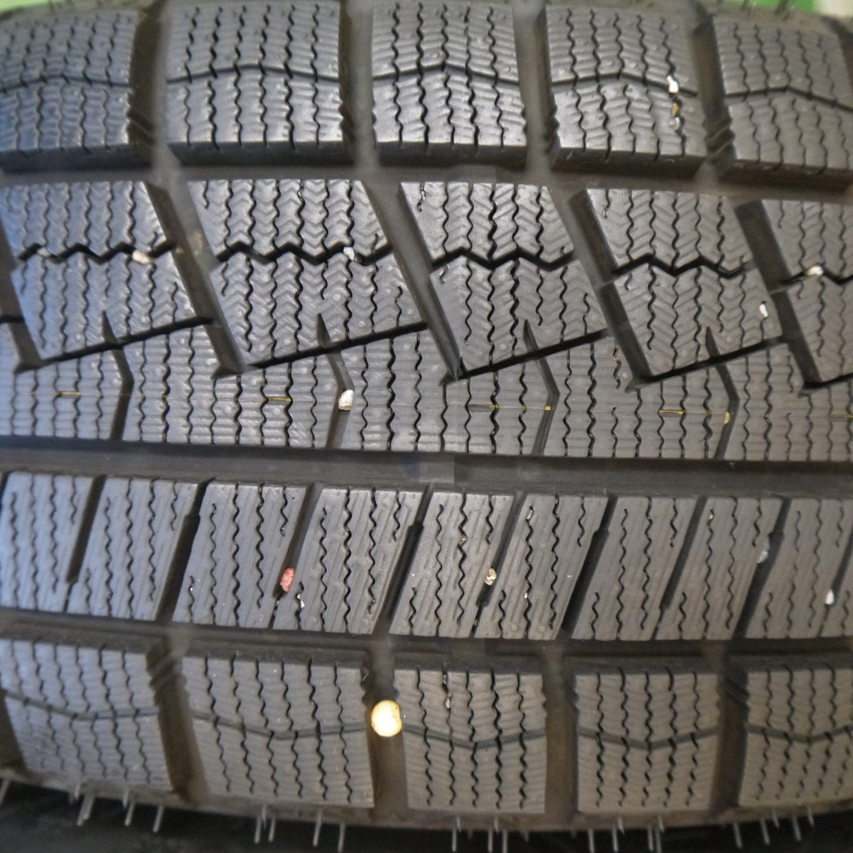 バリ溝！25年！キレイ！ほぼ10分◎スタッドレス 175/65R15 ネクセン ウィンガード アイス2 D.O.S. DOS 社外 アルミ 15インチ PCD100/4H◎6082106Hス
