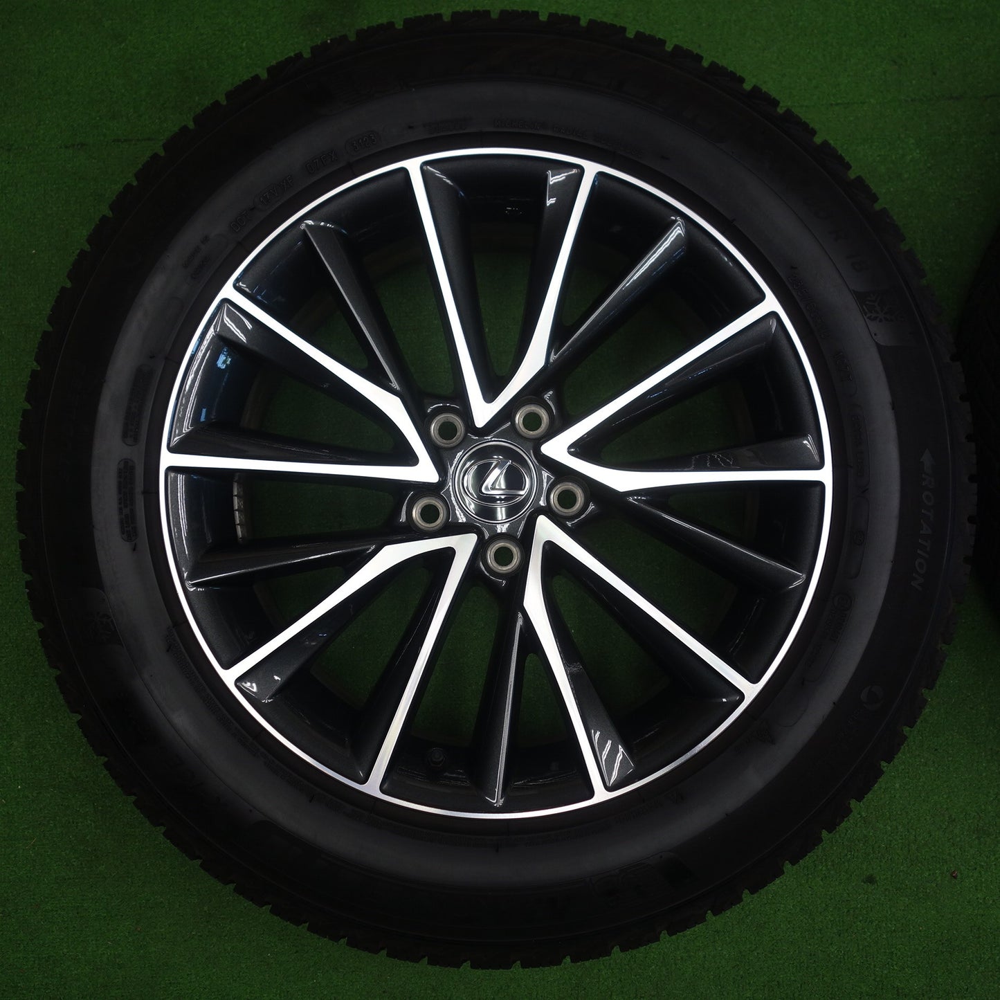 センサー付！バリ溝！23年！キレイ！9分★レクサス NX 純正 235/60R18 スタッドレス ミシュラン X-ICE SNOW SUV 18インチ PCD114.3/5H★6051101KTス