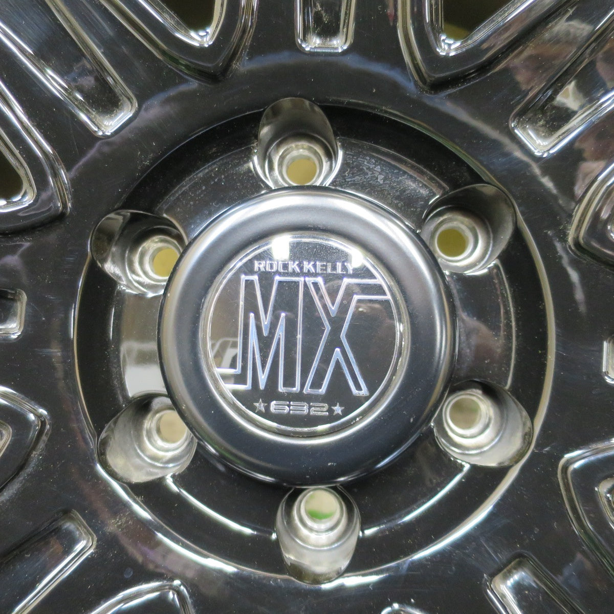 超バリ溝！24年！キレイ！9.5分以上★LOXARNY ROCK KELLY MX-2 632 265/60R18 スタッドレス グッドイヤー アイスナビ SUV ロクサーニ 18インチ PCD139.7/6H★6032403ナス