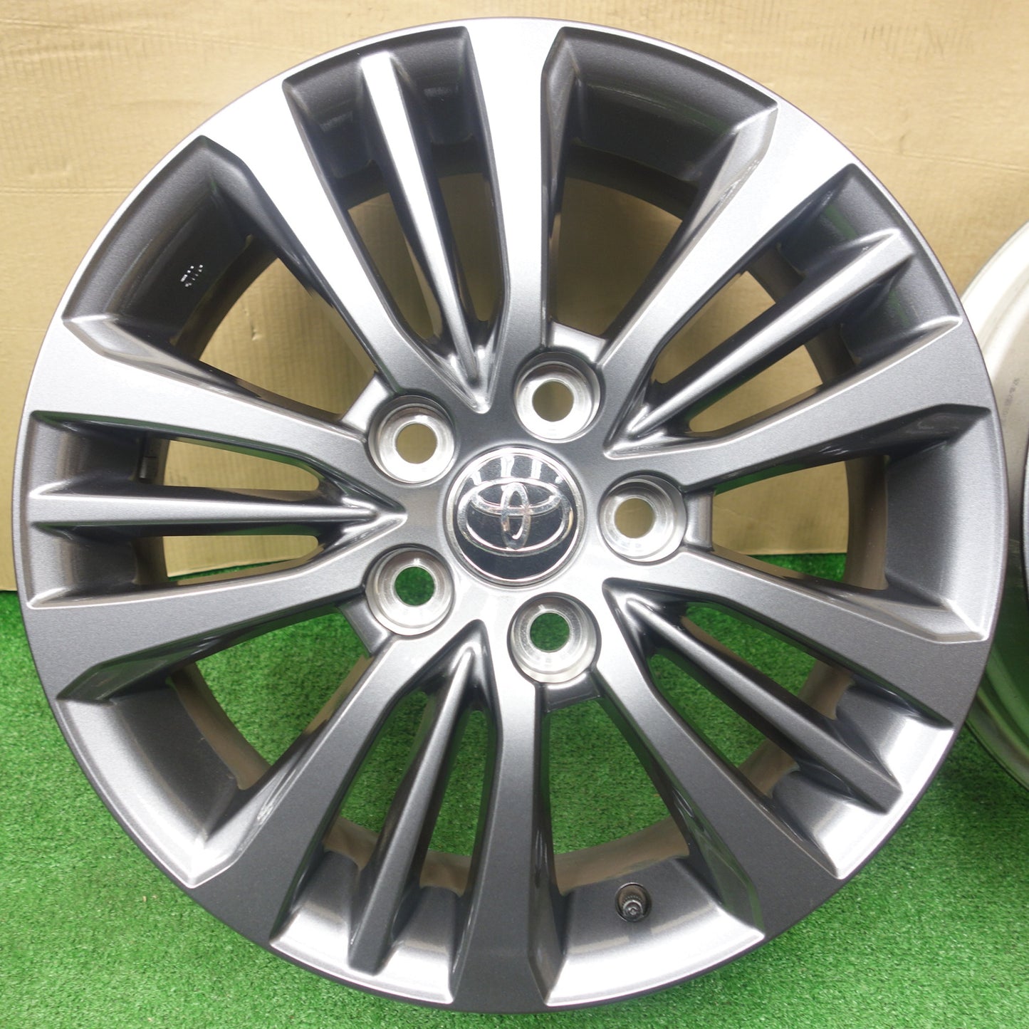 キレイ★トヨタ 90系 ノア ヴォクシー 純正 ENKEI ホイール 16インチ 16×6J エンケイ PCD114.3/5H★6010901KTホ