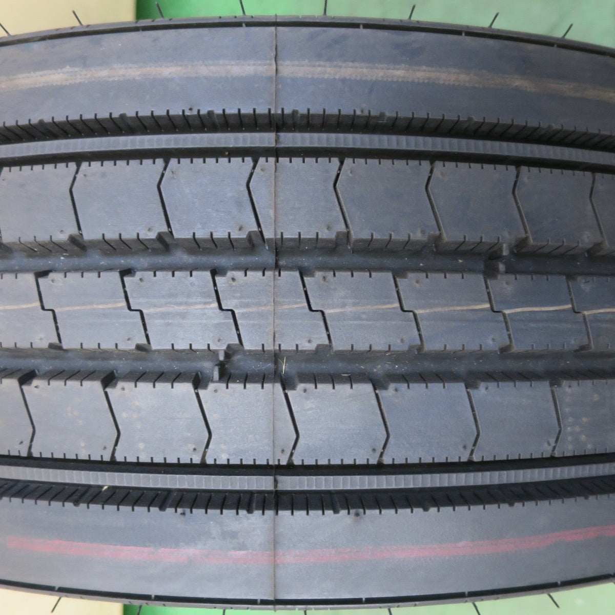 未使用！22年！1本★トラック タイヤ 245/70R19.5 136/134J ブリヂストン R225 19.5インチ★6060104イノタ
