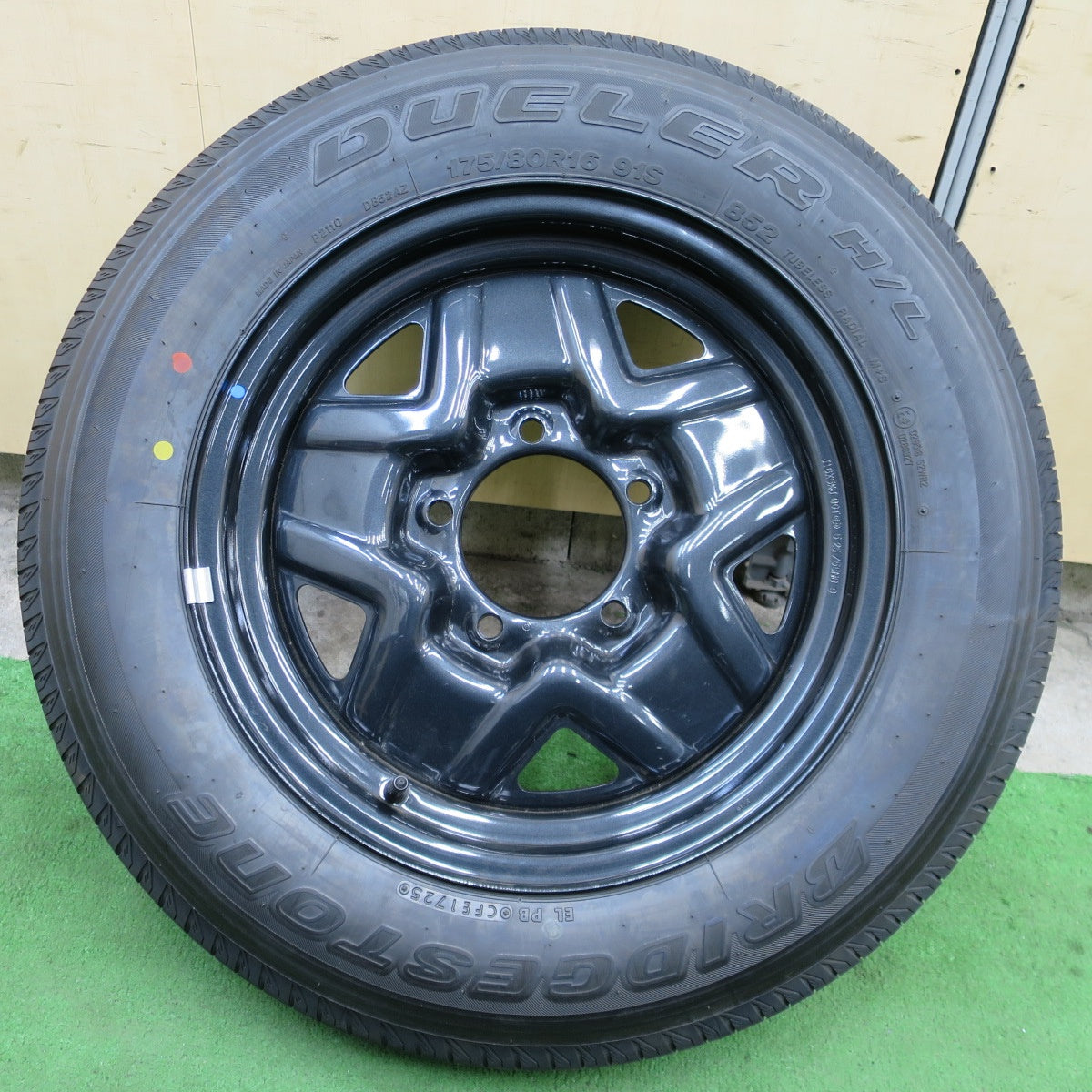 新車外し！25年！付属品付き！1本★スズキ ジムニー 純正 スチール 175/80R16 ブリヂストン デューラー H/L 852 DUELER 16インチ スペア 背面 PCD139.7/5H★6041801ナノ