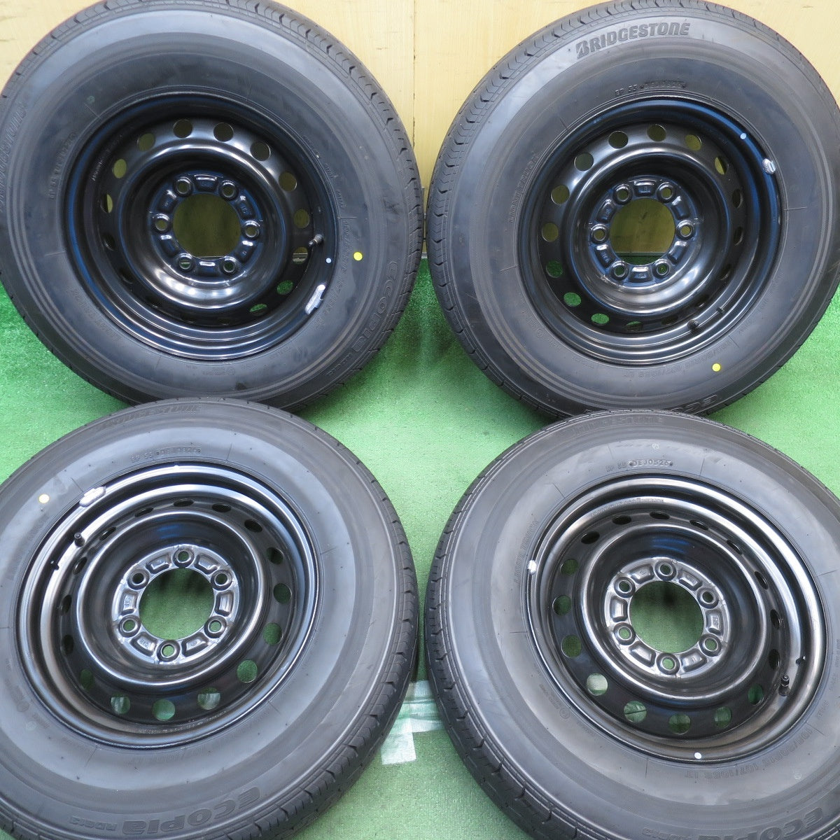 新車外し！26年◎トヨタ ハイエース 純正 スチール 195/80R15 107/105S ブリヂストン エコピア RD613 15インチ PCD139.7/6H◎6091911NJノ