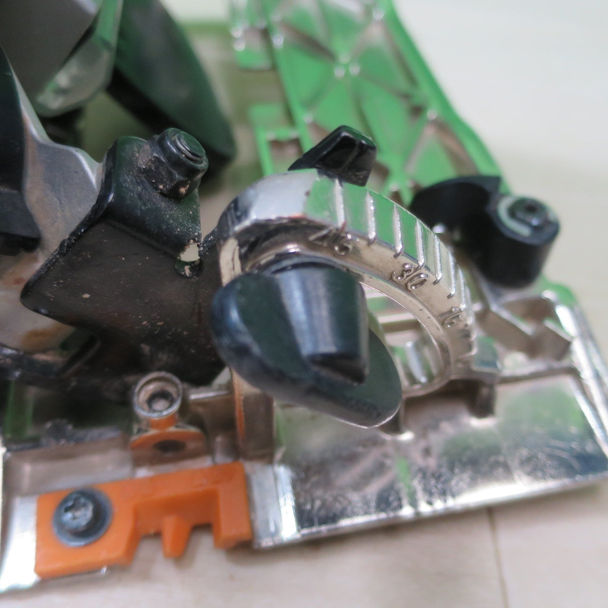 [送料無料] ☆マキタ 165mm マルノコ 5731S 電動 工具 丸のこ 丸ノコ コード式 丸鋸 木工 切断機 Makita☆