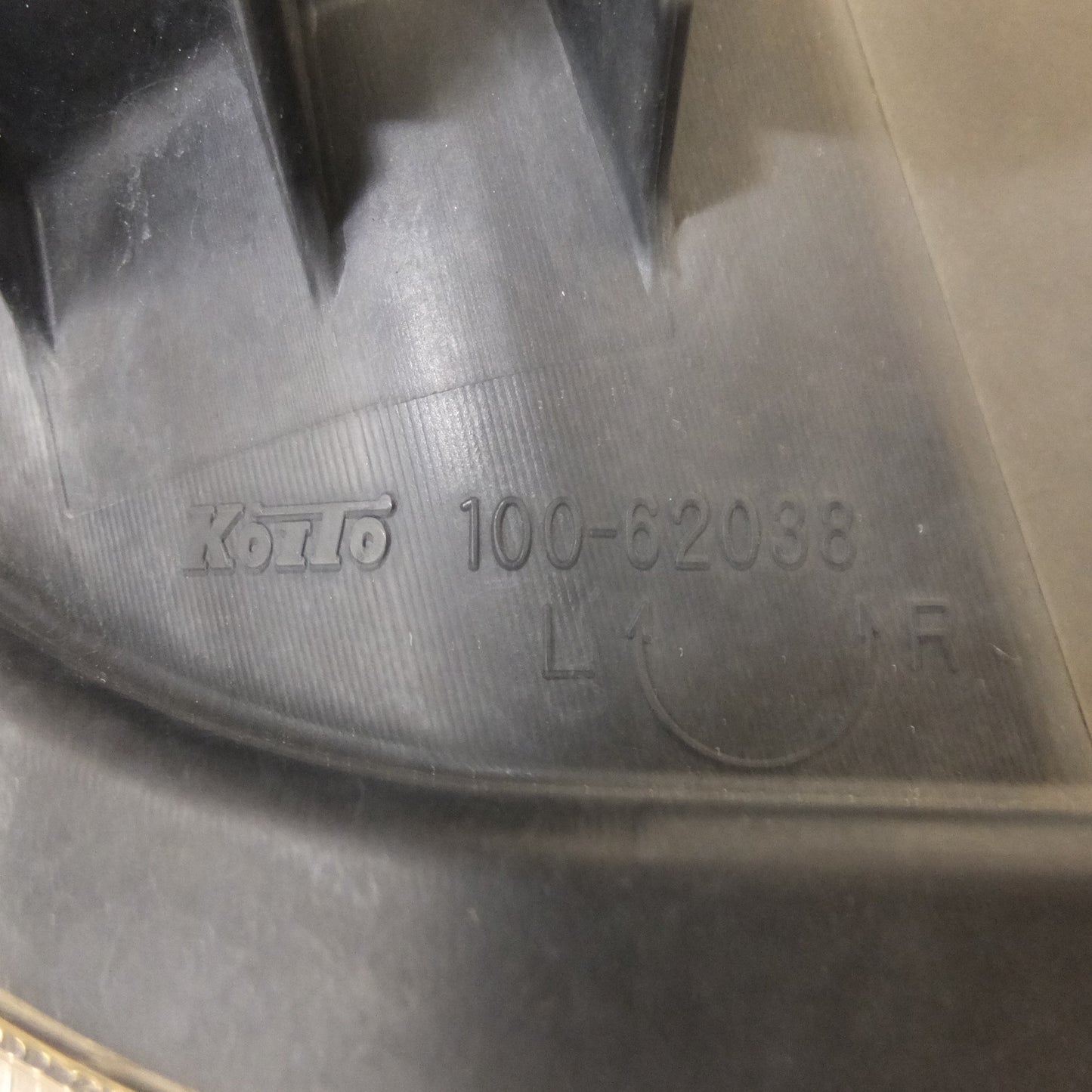 [送料無料] ★ホンダ HONDA 純正 N-BOX カスタム DBA-JF1 ヘッドライト KOITO 100-62038 右(21)★