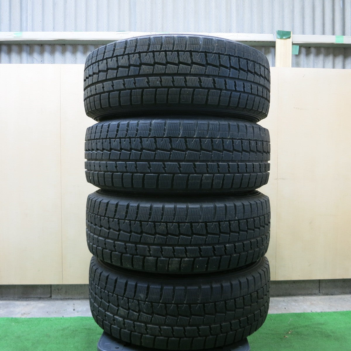 *送料無料* バリ溝！9.5分★トヨタ アリスト 純正 215/60R16 スタッドレス ダンロップ ウインターマックス WM01 16インチ PCD114.3/5H★4060802ナス