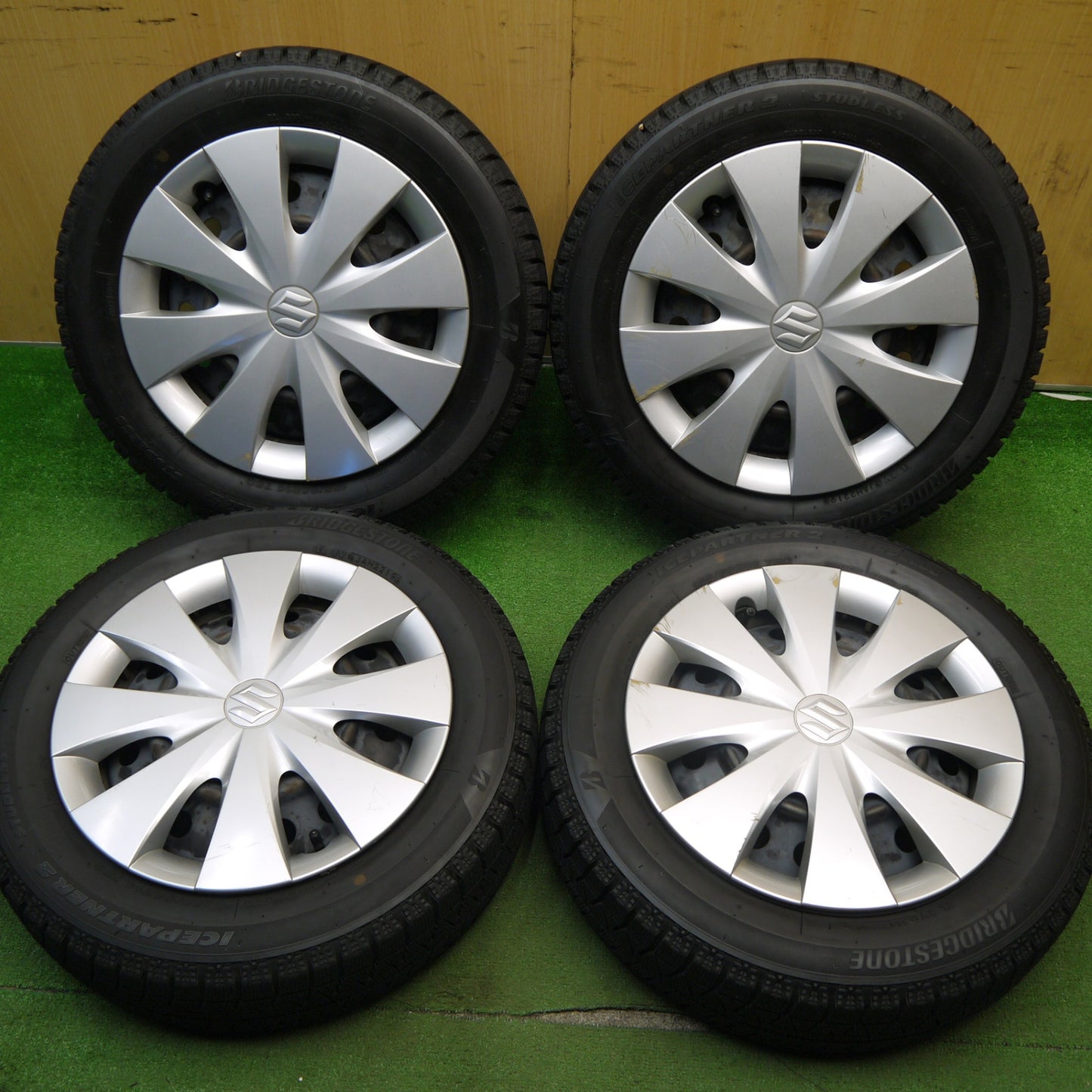 [送料無料] バリ溝！8.5分★スズキ スペーシア 純正 スチール 155/65R14 スタッドレス ブリヂストン アイスパートナー2 14インチ PCD100/4H★5031201Hス