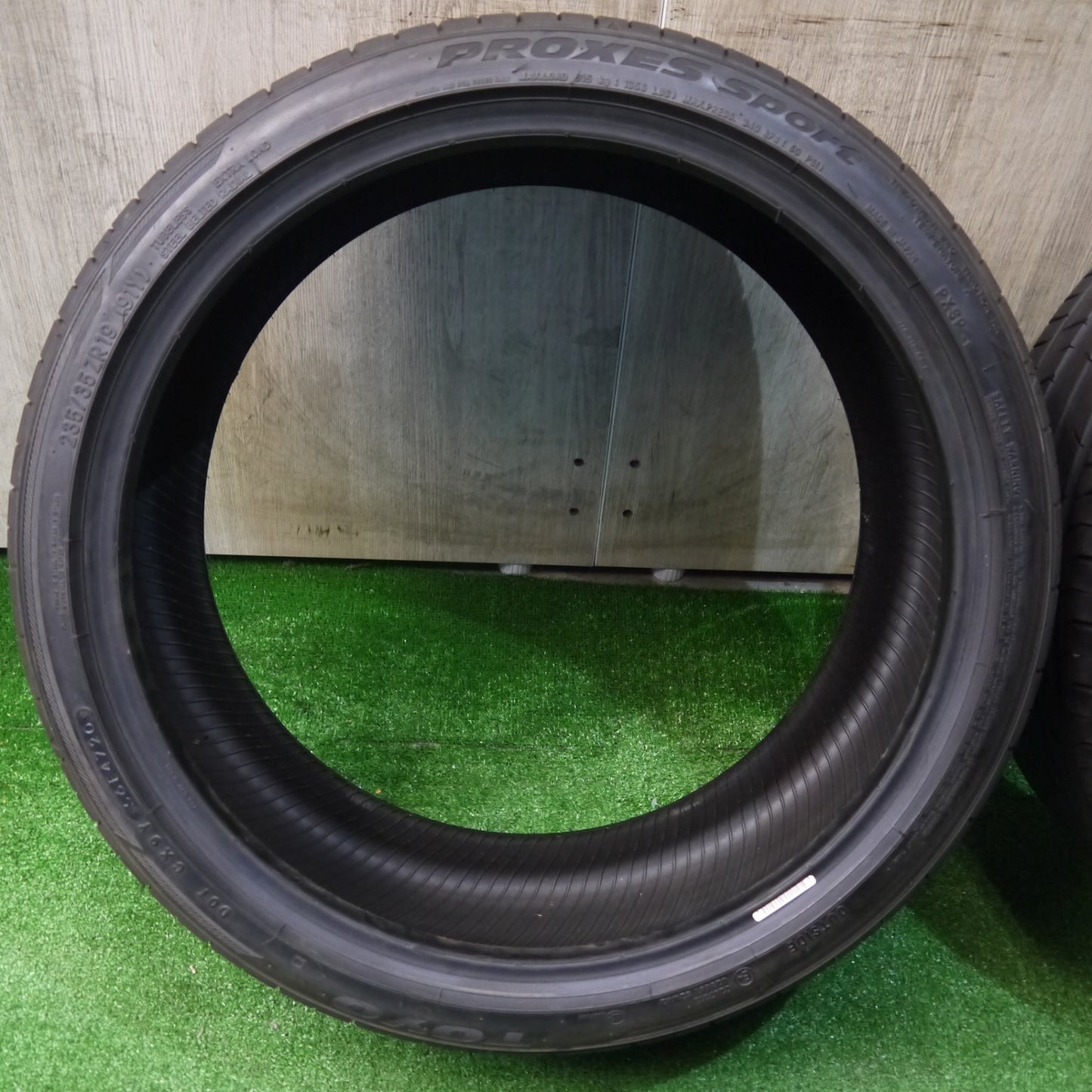 バリ溝！9分！2本★235/35R19 トーヨー プロクセス スポーツ PROXES Sport 19インチ タイヤ ポルシェ 911 カレラ ボクスター ケイマン 等★6052203KKノタ