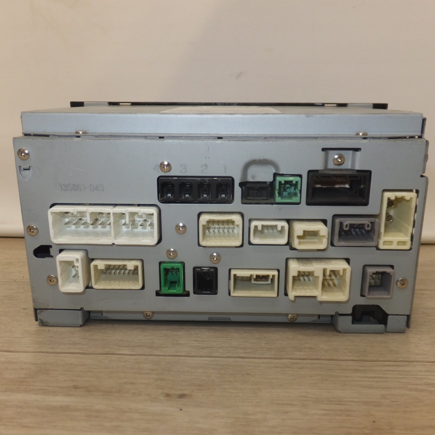[送料無料] ジャンク★富士通テン製 トヨタ 純正 SDナビゲーション NSZT-Y66T 08605-00A40[6]★