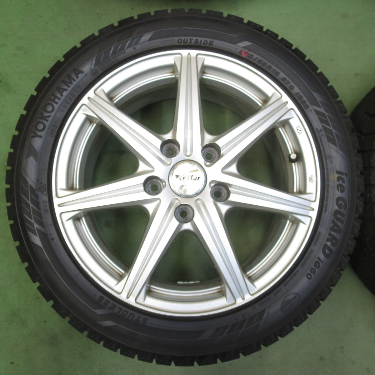バリ溝！ほぼ10分★スタッドレス 205/50R16 ヨコハマ アイスガード iG60 Treffer トレファー 16インチ PCD114.3/5H★6052802イス