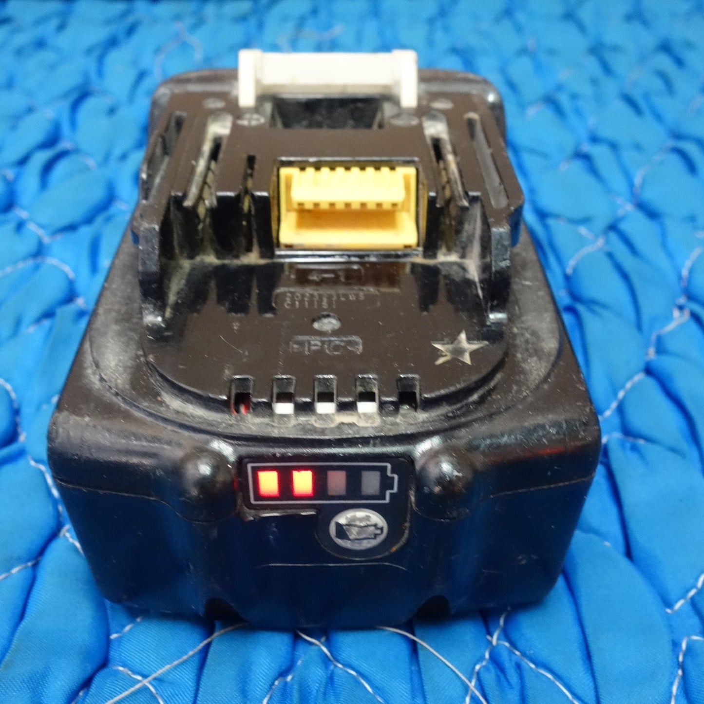 [送料無料] ☆マキタ 充電式 インパクト ドライバ 18V TD146D バッテリー付き 電動 工具☆
