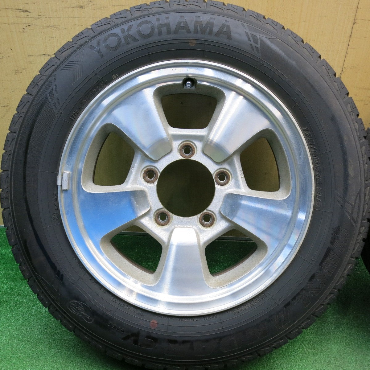 バリ溝！25年！9.5分★スズキ ジムニー 純正 ENKEI 175/80R16 ヨコハマ ジオランダー CV G058 16インチ エンケイ PCD139.7/5H★6040516HAノ