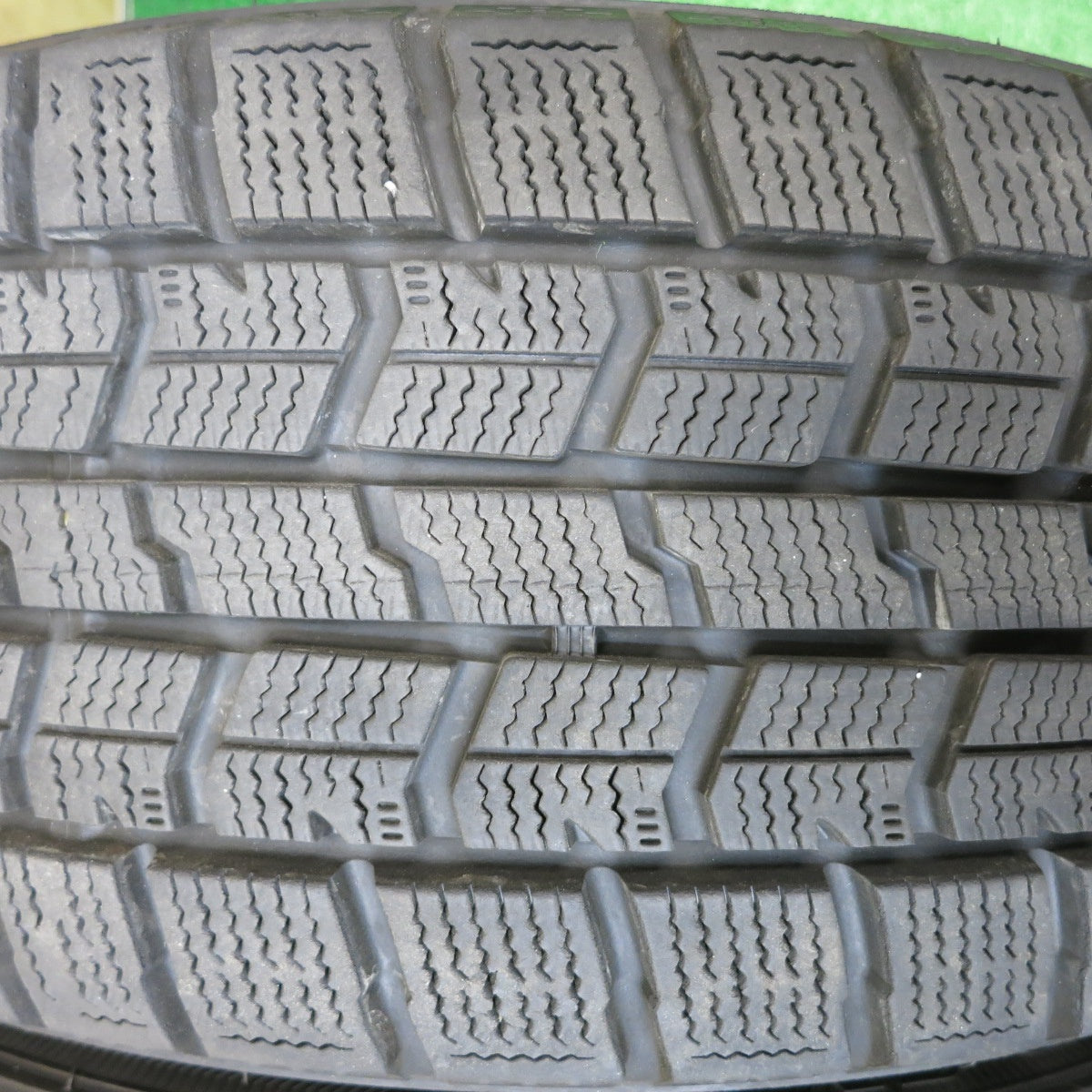 バリ溝！23年！9.5分以上★BMW 等 MAK LUFT 205/55R16 スタッドレス グッドイヤー アイスナビ7 ルフト 16インチ PCD120/5H★5110603HAス
