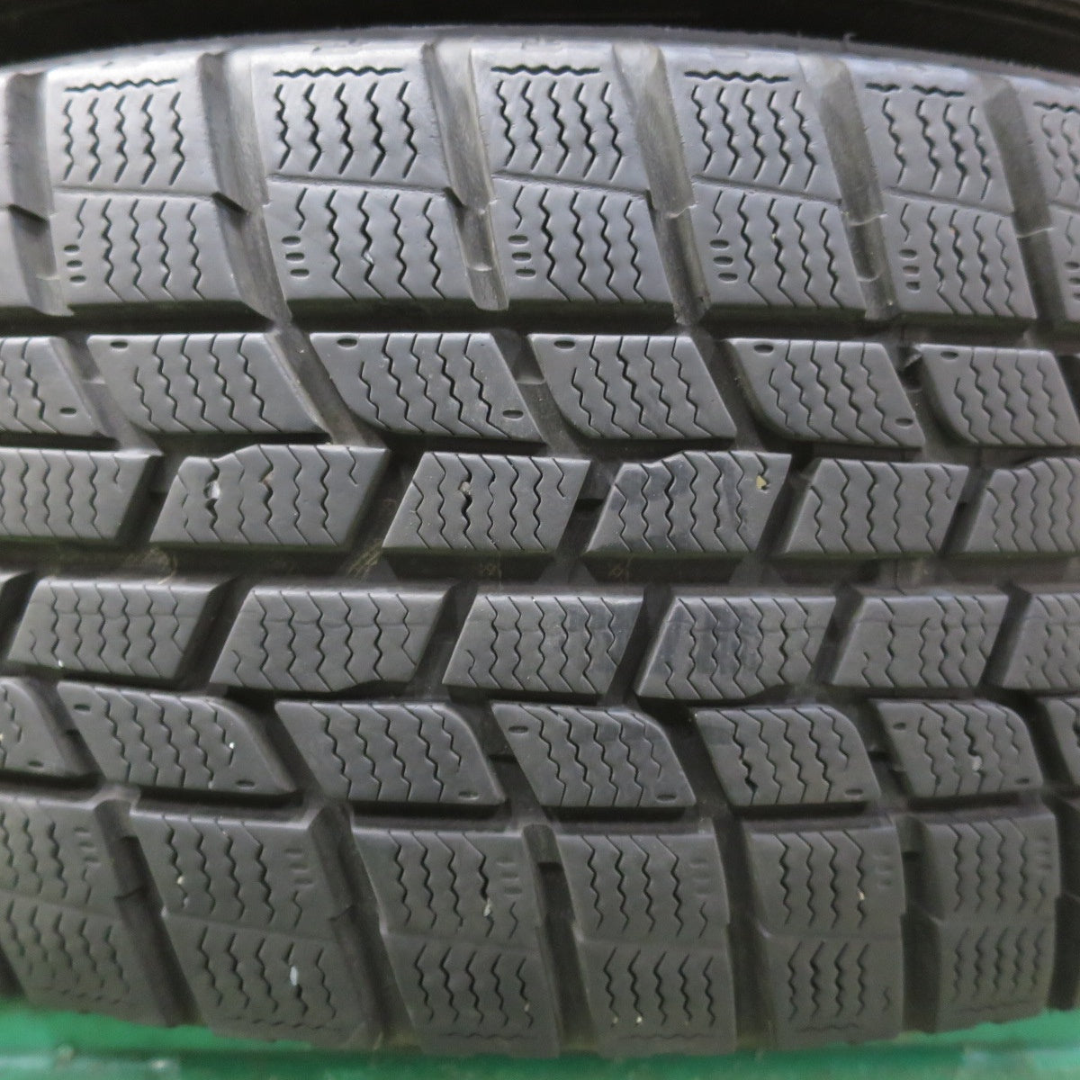 バリ溝！23年！キレイ！9分★スタッドレス 215/60R17 グッドイヤー アイス ナビ8 ナビ6 ravrion RS01 ラブリオン 17インチ PCD114.3/5H★6040803イス