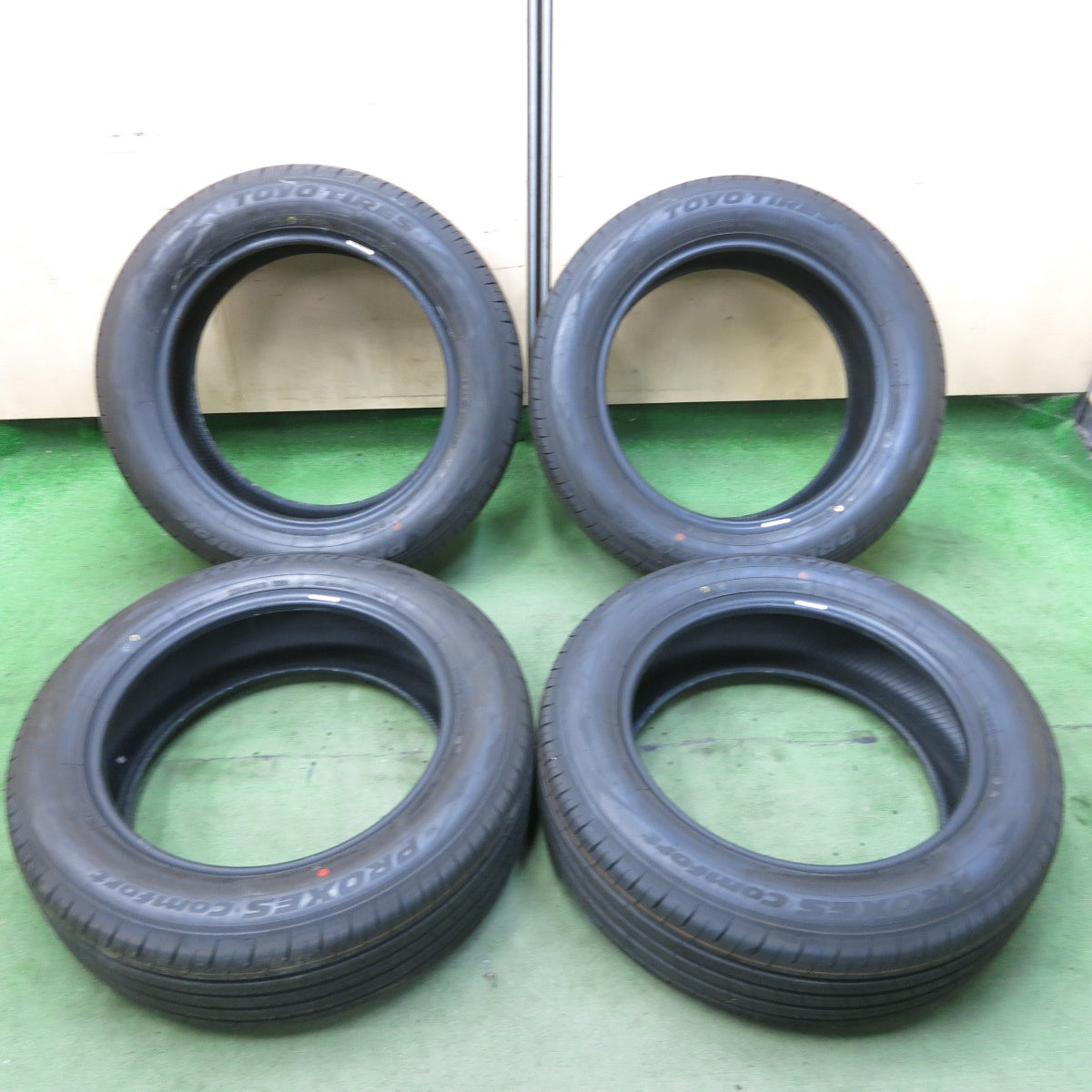 新車外し！25年★225/60R18 トーヨー プロクセス Comfort コンフォート タイヤ 18インチ 40系 アルファード ハリアー RAV4 等★5101501ナノタ