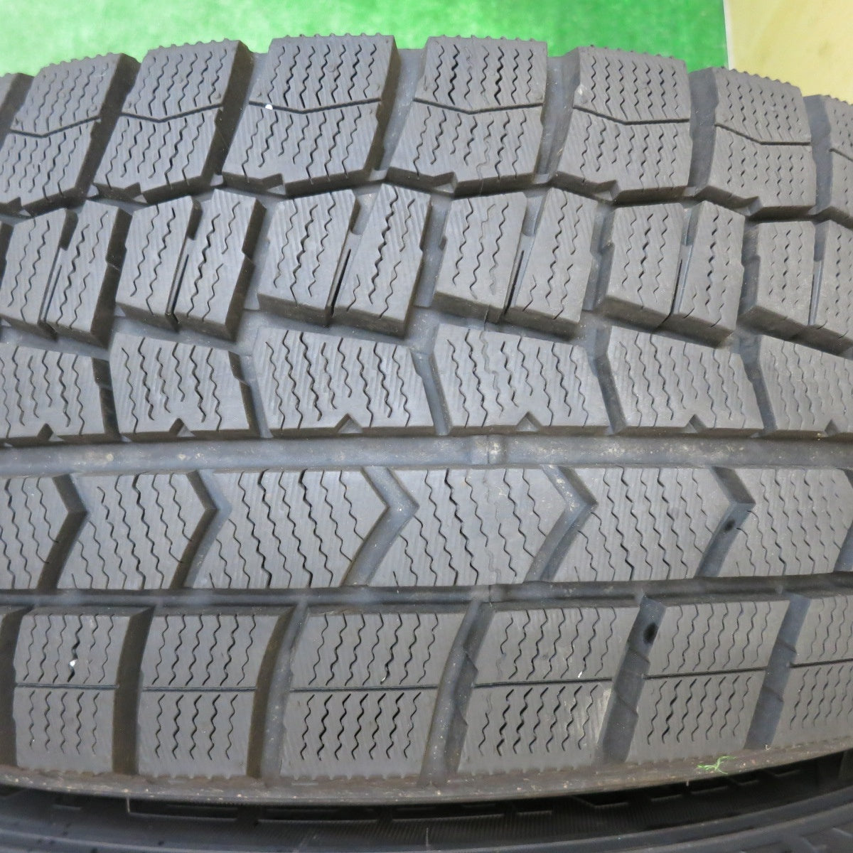 バリ溝！24年！キレイ！9.5分以上★XV 等 215/65R16 スタッドレス ダンロップ ウインターマックス WM02 MiLLOUS ミルアス 16インチ PCD100/5H★5050408NJス