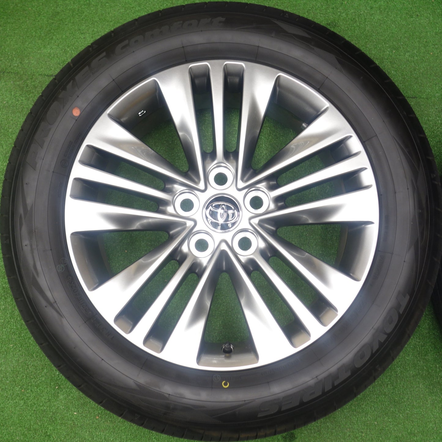 新車外し！25年★トヨタ 40系 アルファード ヴェルファイア 純正 225/60R18 トーヨー プロクセス Comfort コンフォート 18インチ PCD120/5H★6013003KTノ