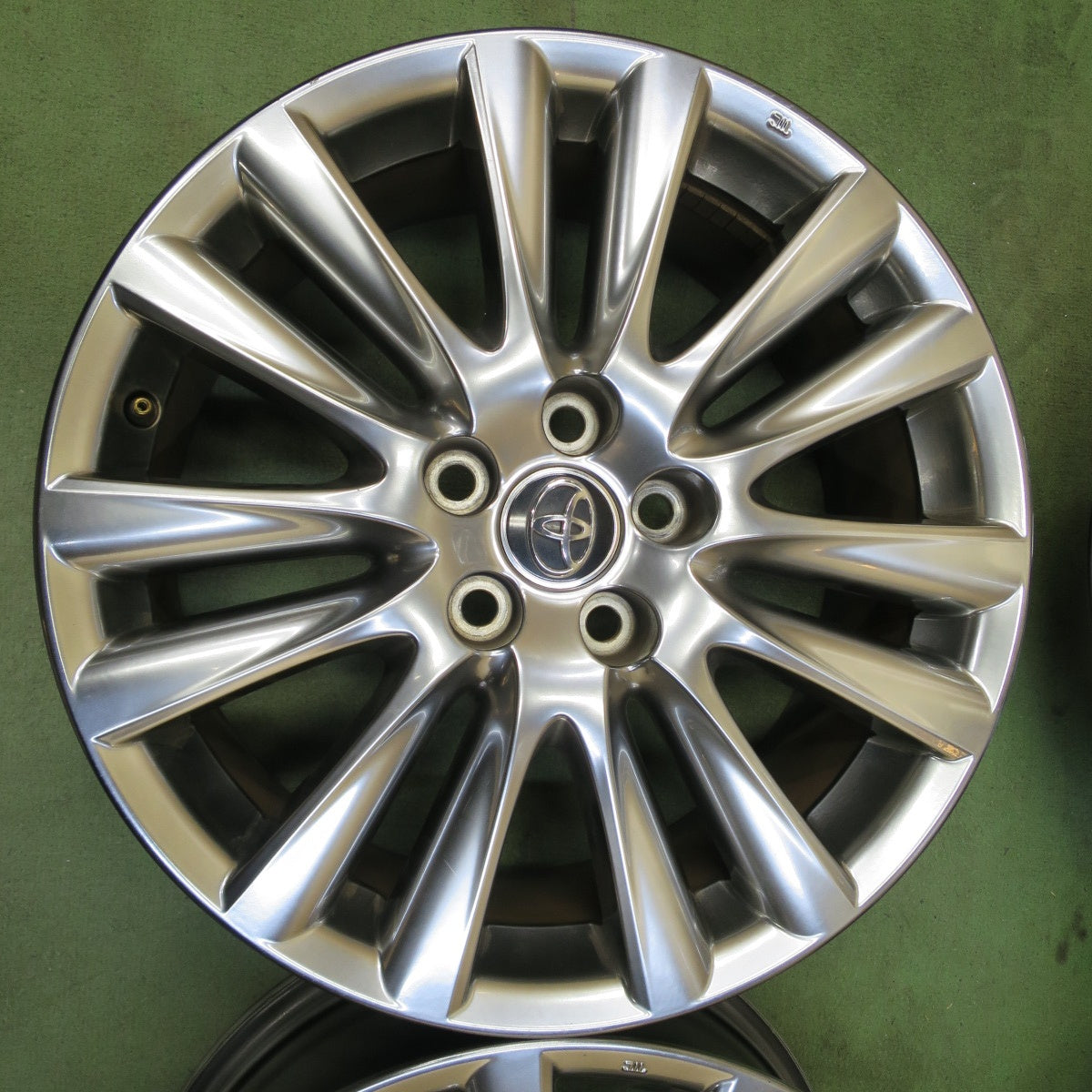 4本価格◎トヨタ 60系 ハリアー 純正 ホイール 18インチ 18×7.5J PCD114.3/5H◎6081102NGホ