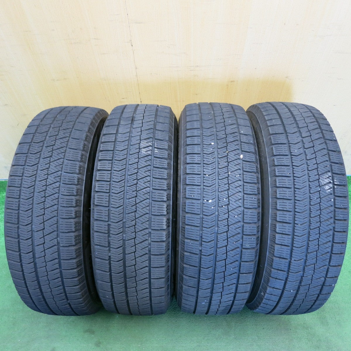 キレイ◎プリウス 等 195/65R15 スタッドレス ブリヂストン ブリザック VRX2 TEAD テッド 15インチ PCD100/5H◎6081406HAス