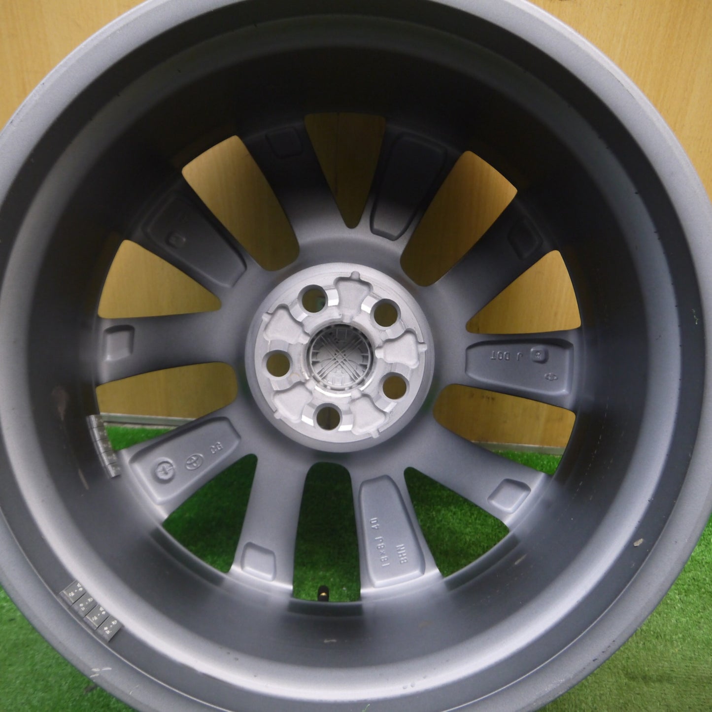 [送料無料] 新車外し！1本★トヨタ カローラ スポーツ GZ 純正 ホイール 18インチ 18×8J PCD100/5H★5022105Hホ