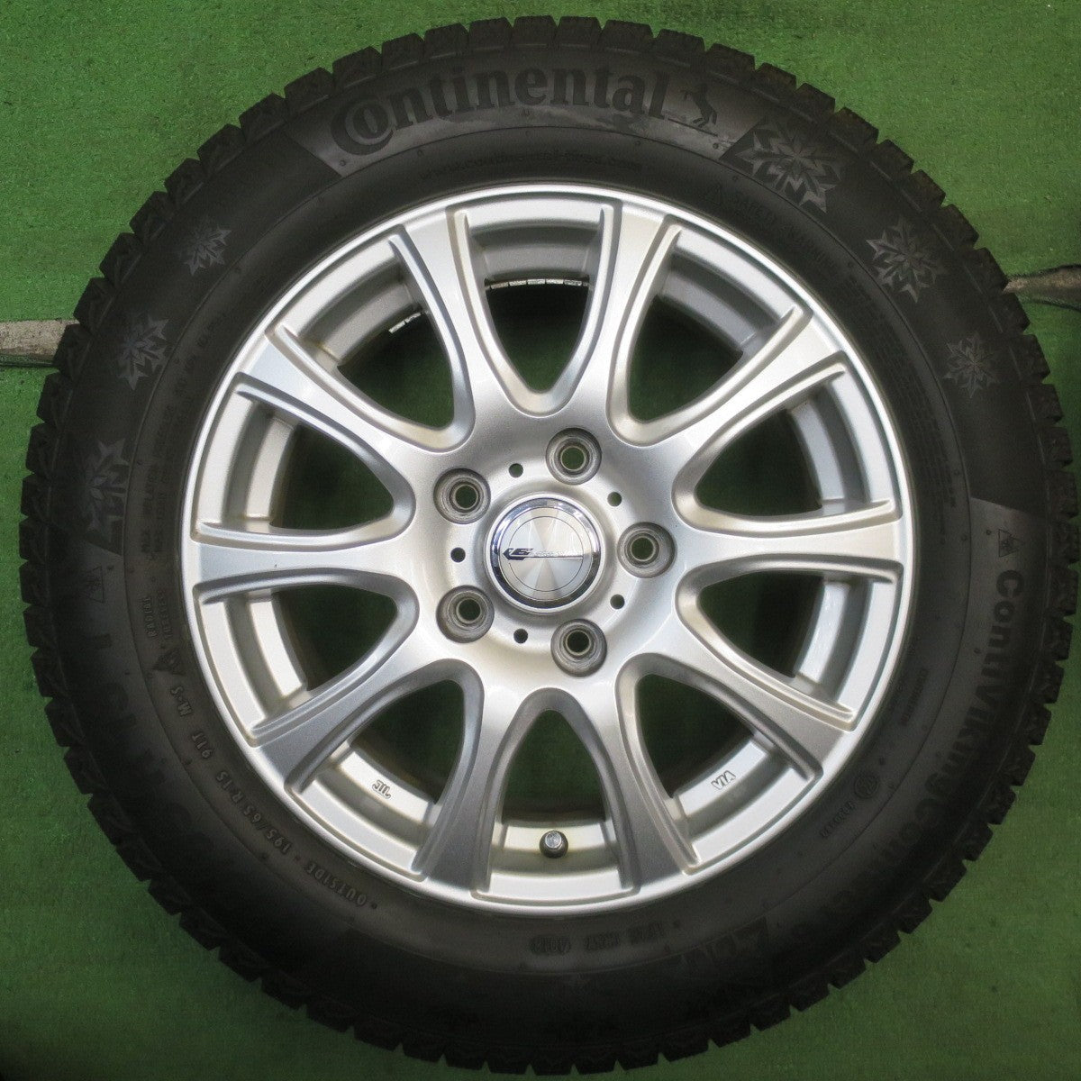 バリ溝！キレイ！9分◎スタッドレス 195/65R15 コンチネンタル コンチバイキング コンタクト6 LAUFBAHN ラウフバーン 15インチ PCD114.3/5H◎6072003NJス