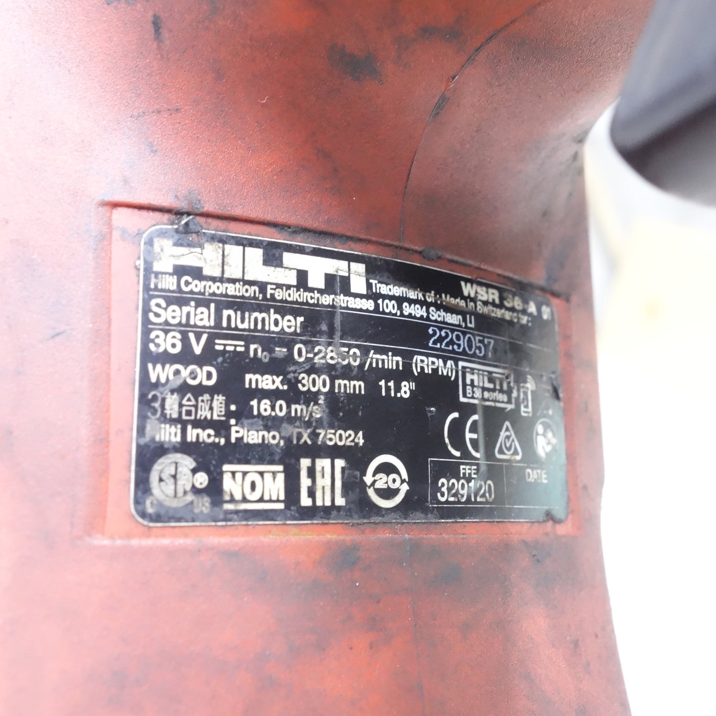 [送料無料] バッテリー2個！付属品付き◆HILTI ヒルティ 充電式 レシプロソー WSR36-A 01 電動 工具 セーバーソー セーバソー 充電器 C4/36-350◆