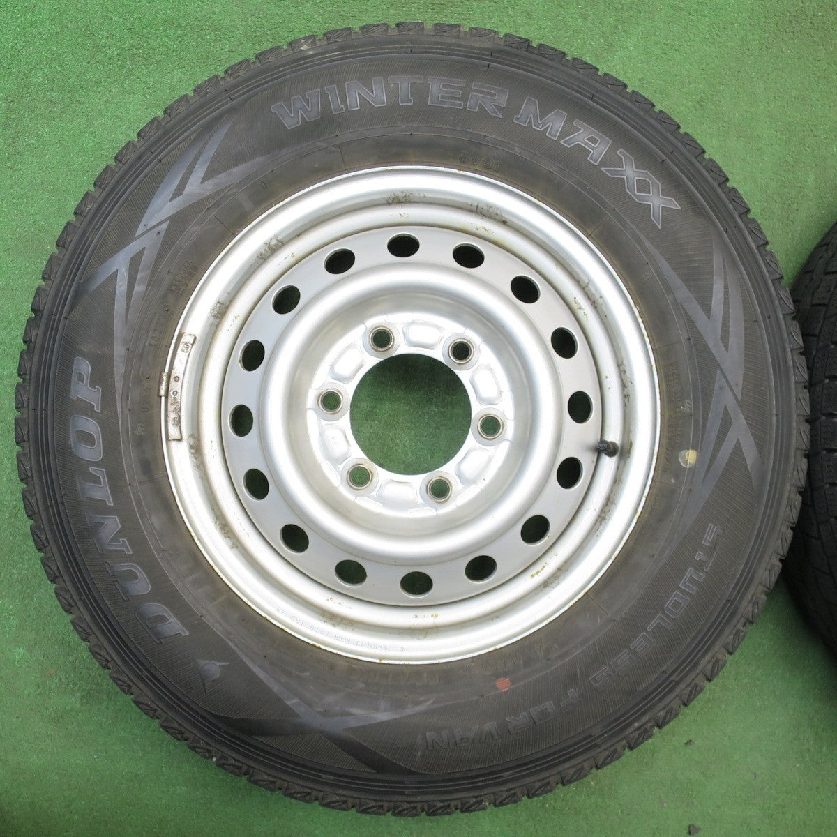 バリ溝！8.5分★スタッドレス 195/80R15 107/105L ダンロップ ウインターマックス SV01 スチール ホイール 15インチ PCD139.7/6H★6032203NJス