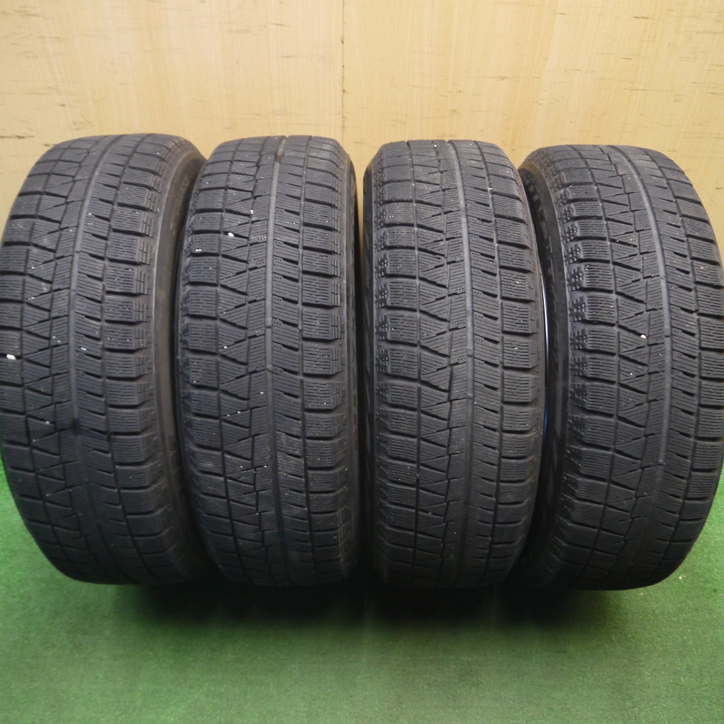[送料無料] 4本価格★トヨタ プリウスα 純正 205/60R16 スタッドレス ブリヂストン ブリザック REVO GZ 16インチ PCD114.3/5H★5012407Hス