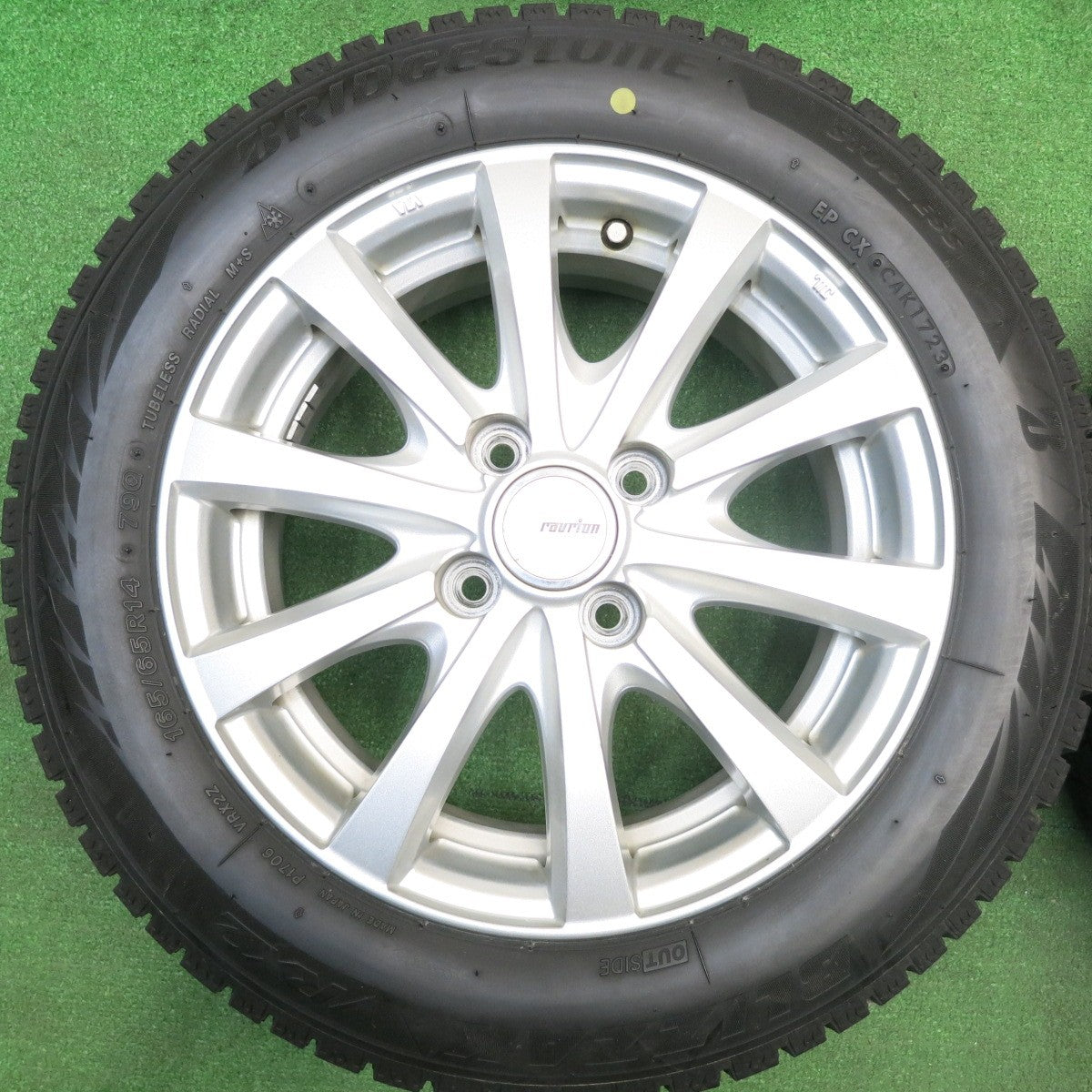 バリ溝！23年！8.5分★スタッドレス 165/65R14 ブリヂストン ブリザック VRX2 ravrion RS01 ラブリオン 14インチ PCD100/4H★6010802HAス