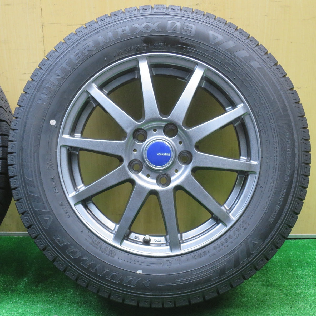 バリ溝！21年！キレイ！9.5分★スタッドレス 205/65R16 ダンロップ ウインターマックス 03 WINNERS ウィナーズ 16インチ PCD114.3/5H★5102103NJス
