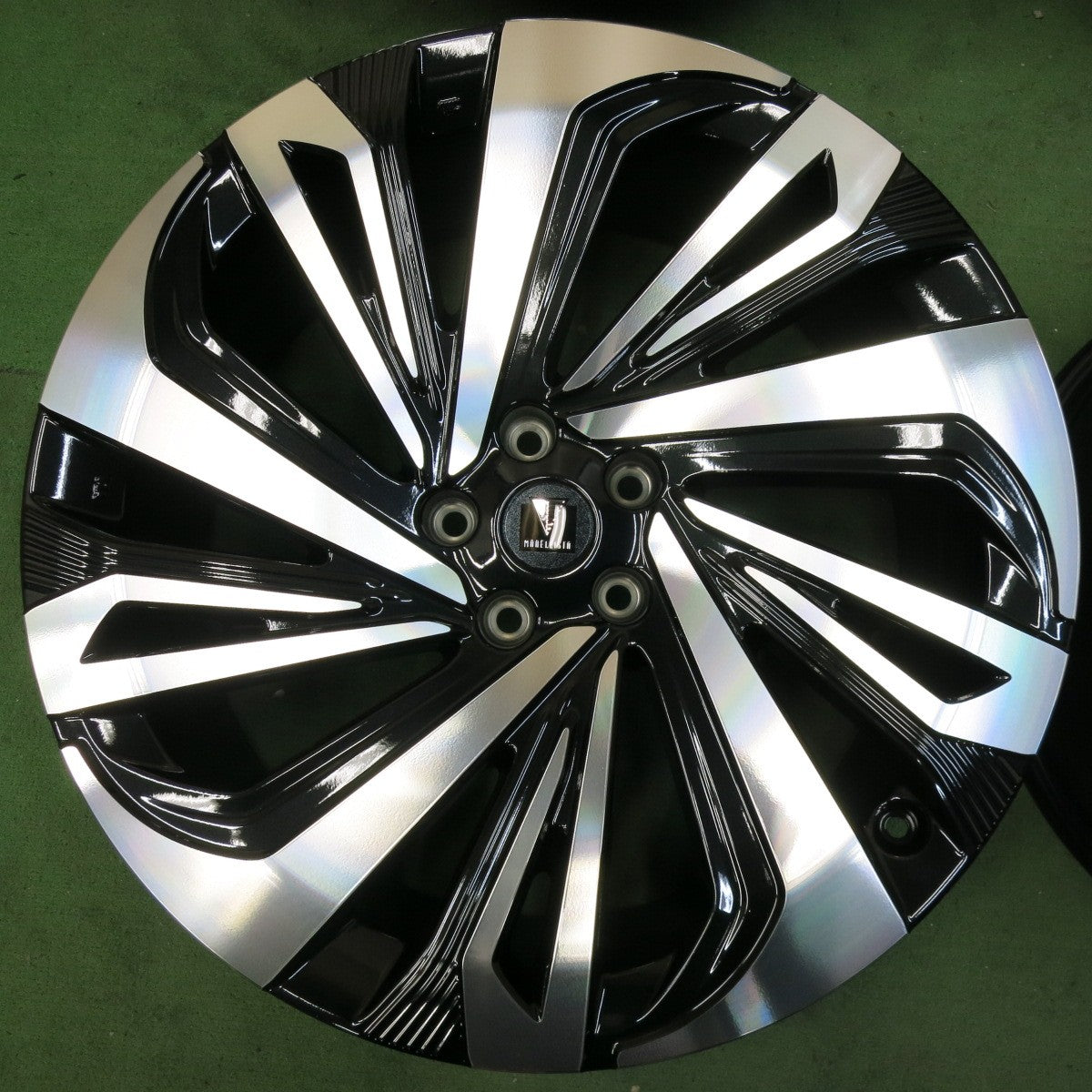 [送料無料] 未使用！付属品付★クラウン OP MODELLISTA WingDancer XXI ENKEI モデリスタ ウイングダンサー ホイール 21インチ 21×8.5J エンケイ PCD114.3/5H★5021903SYホ