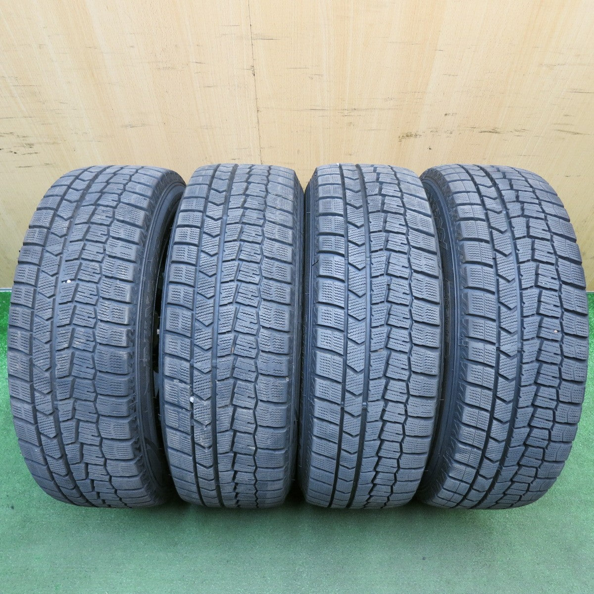 バリ溝！23年！キレイ！9.5分◎スタッドレス 205/60R16 ダンロップ ウインターマックス WM02 SCHNEIDER シュナイダー 16インチ PCD114.3/5H◎6061302HAス