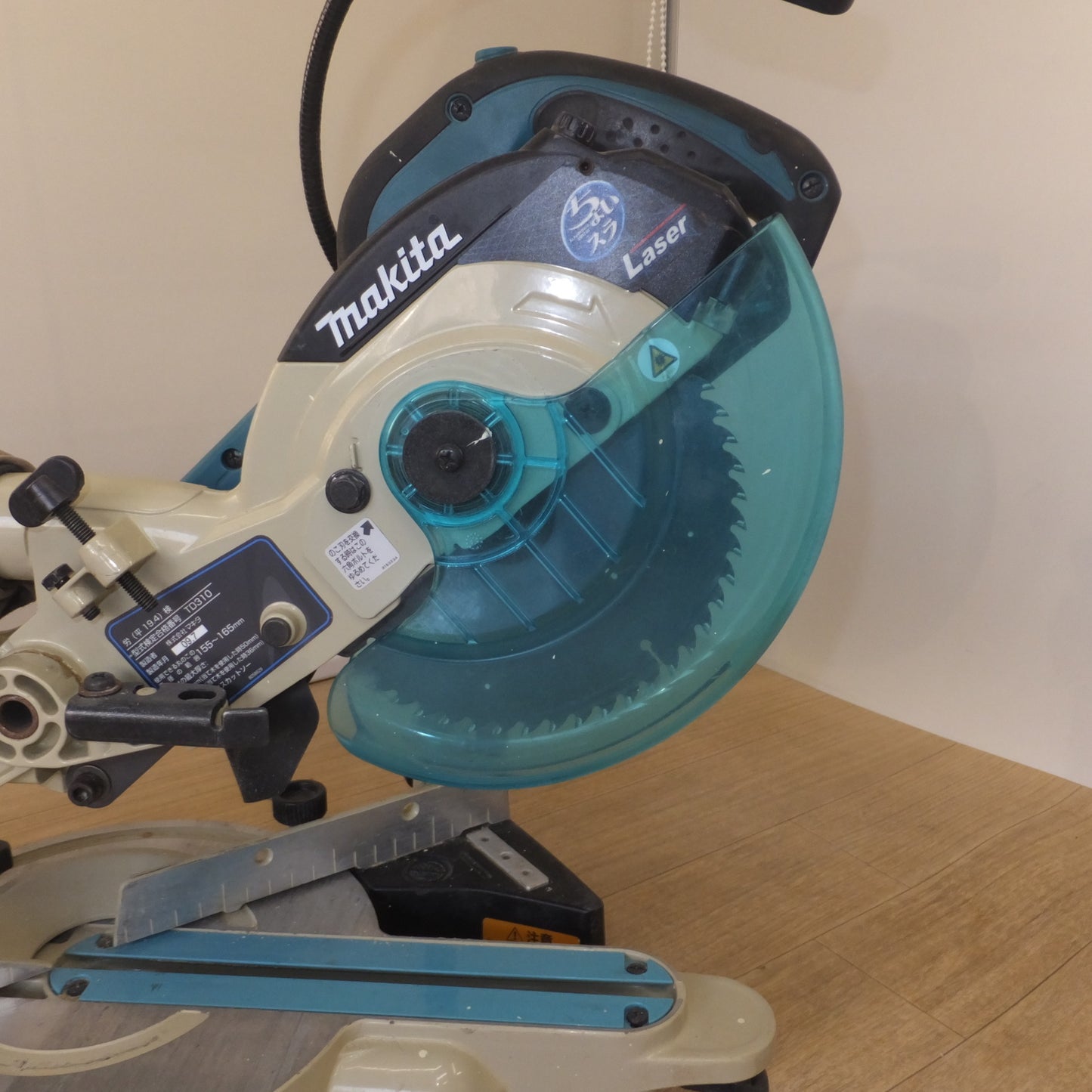 [送料無料] ★マキタ makita 165mm スライドマルノコ LS0611FL　100V～ 11A 50-60hz 1050W　木工用 超硬丸ノコ★