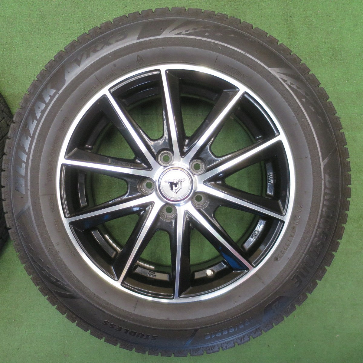 バリ溝！22年！キレイ！9分★プリウス 等 195/65R15 スタッドレス ブリヂストン ブリザック VRX3 JP-STYLE MONZA JPスタイル 15インチ PCD100/5H★6042901NJス
