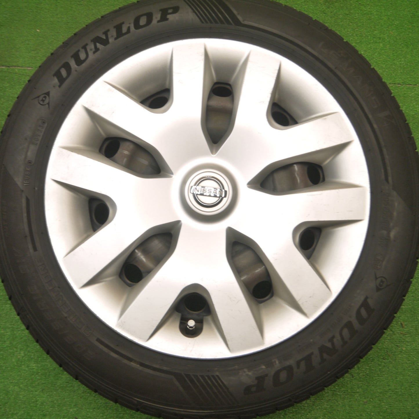 [送料無料] バリ溝! 23年! 9.5分★日産 リーフ ジューク 純正 スチール 205/55R16 ダンロップ  ルマン5 プラス 16インチ PCD114.3/5H★4100704Hノ
