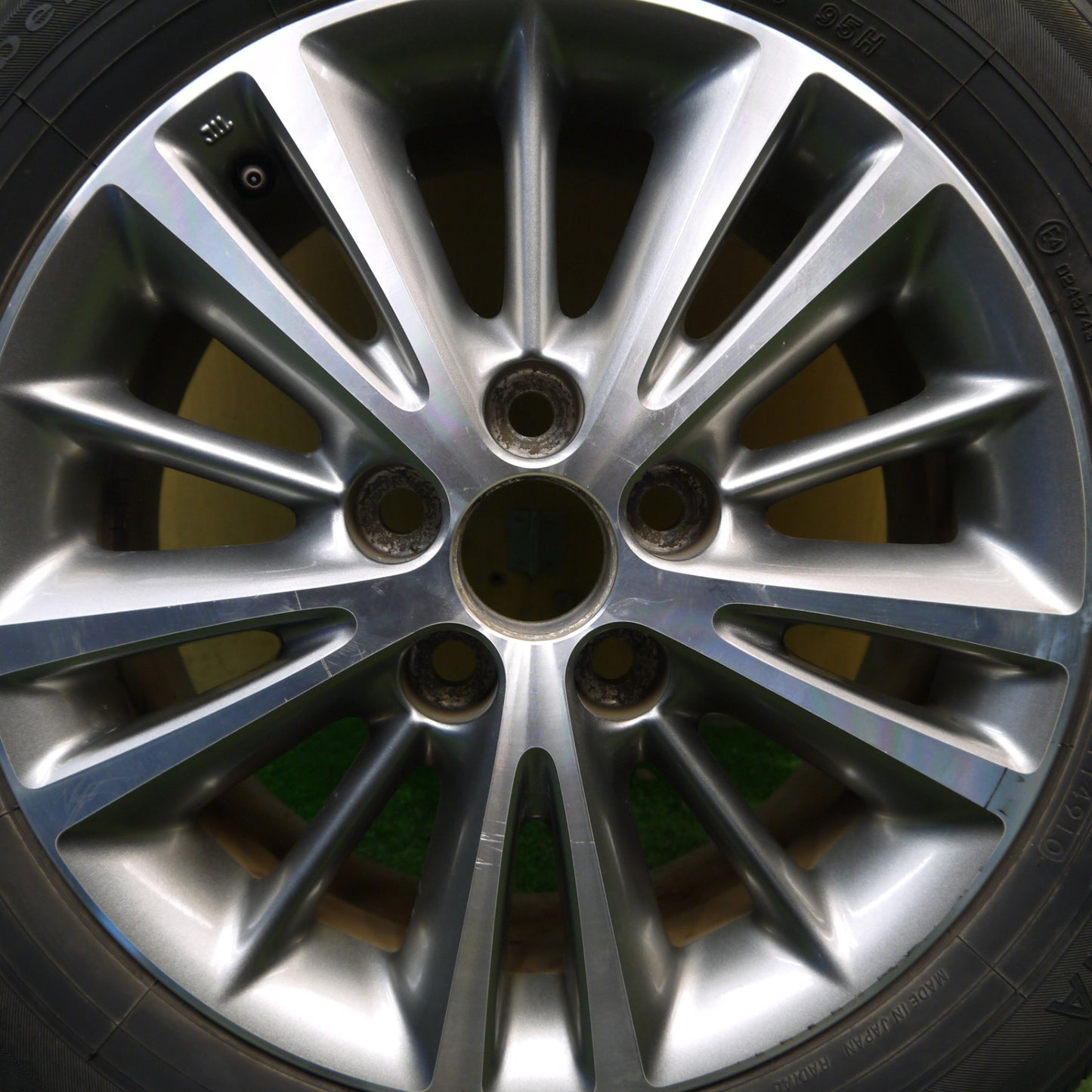 1本価格★トヨタ 200系 クラウン ロイヤル 純正 215/60R16 ヨコハマ dB デシベル E70 E70A 16インチ PCD114.3/5H★6020305Hノ