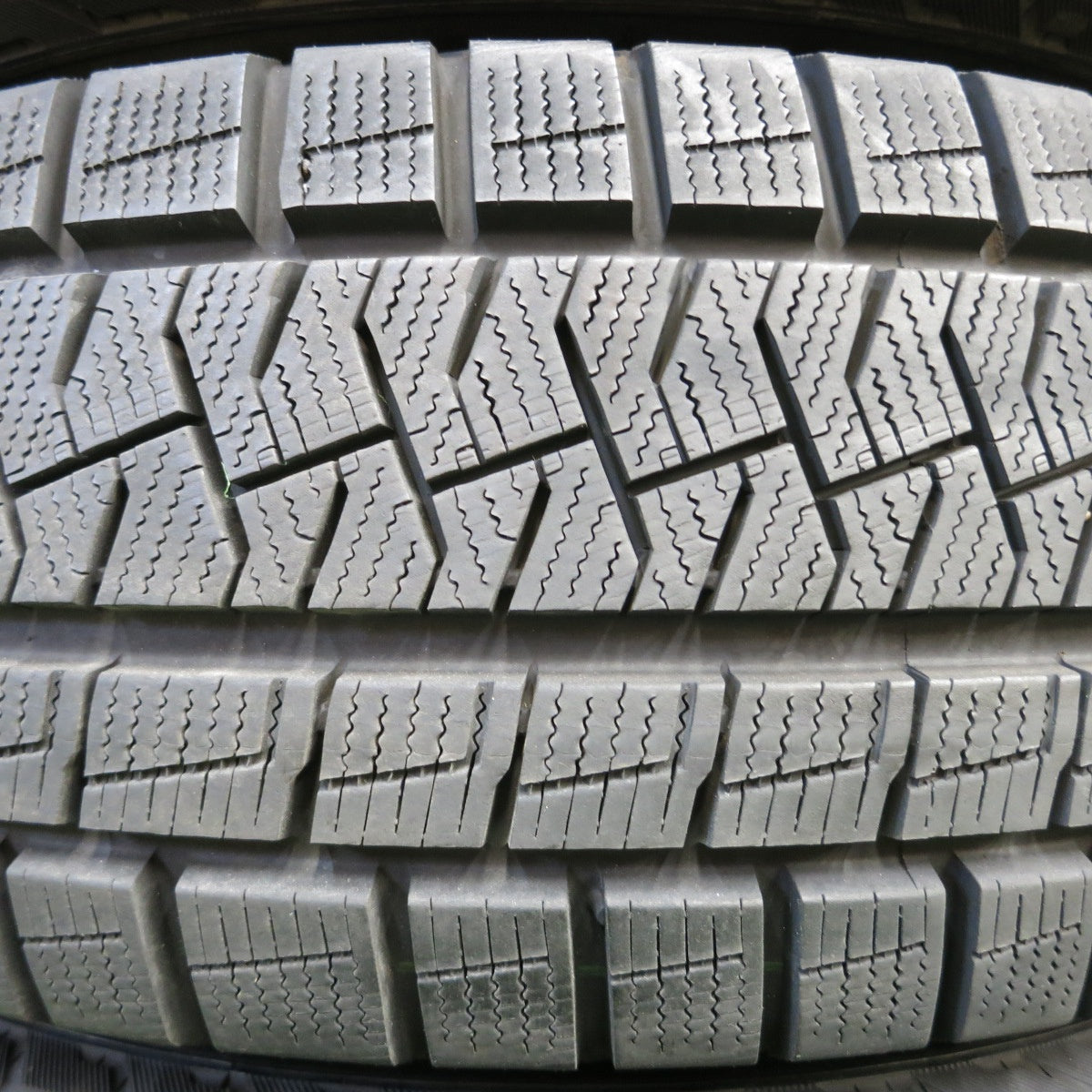 *送料無料* バリ溝！9.5分以上★ホンダ ステップワゴン 純正 195/65R15 スタッドレス ピレリ アイスアシンメトリコ プラス PCD114.3/5H★4041002イス