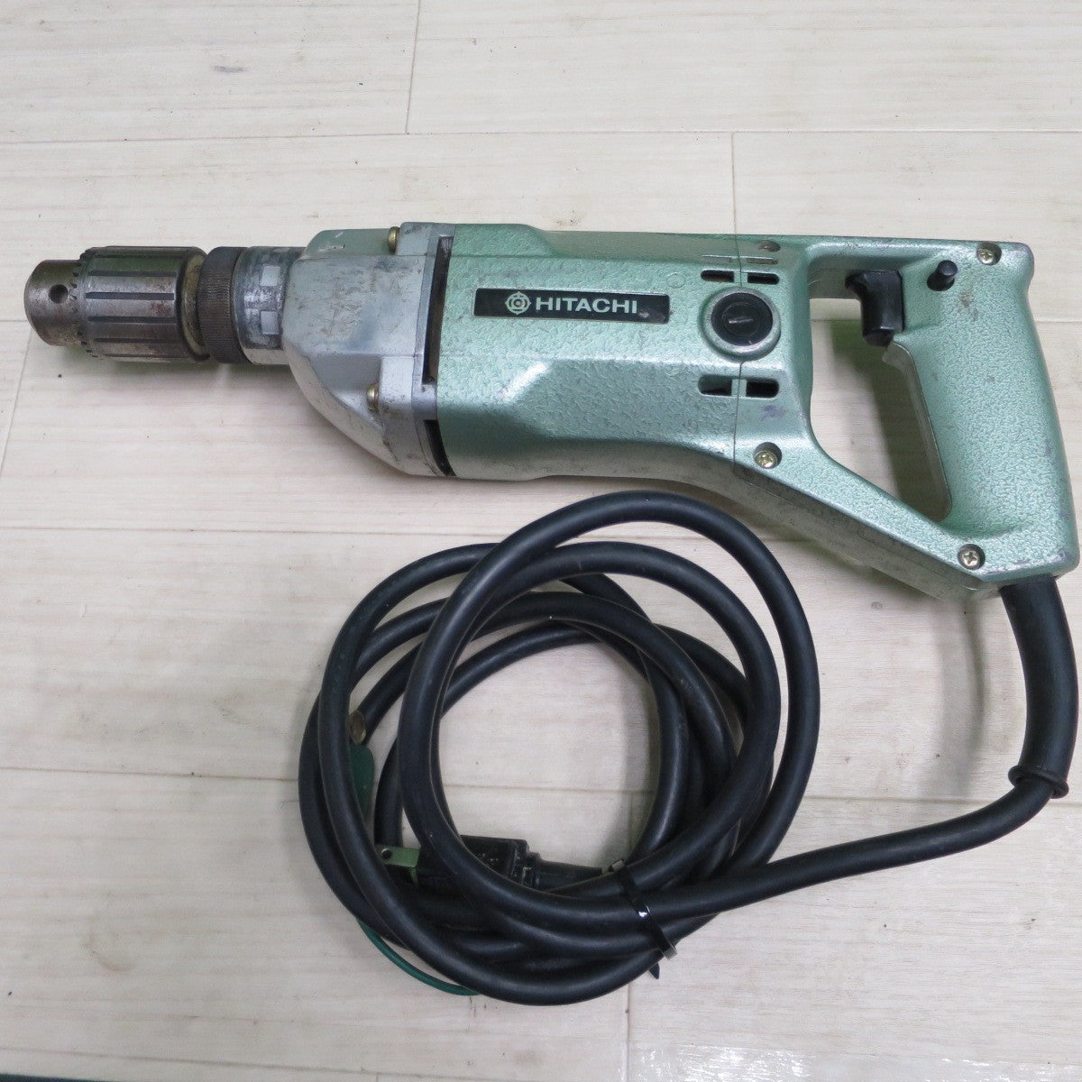 [送料無料] 付属品多数☆日立 16mm 振動 ドリル DV16 電動 工具 震動 ドリル HITACHI 100V コード式☆