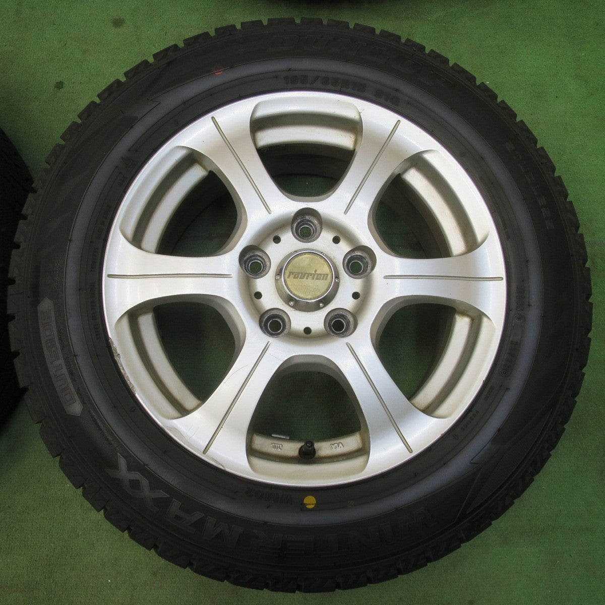 バリ溝！23年！9.5分★スタッドレス 195/65R15 ダンロップ ウインターマックス WM02 ravrion ラブリオン 16インチ PCD114.3/5H★6011007イス