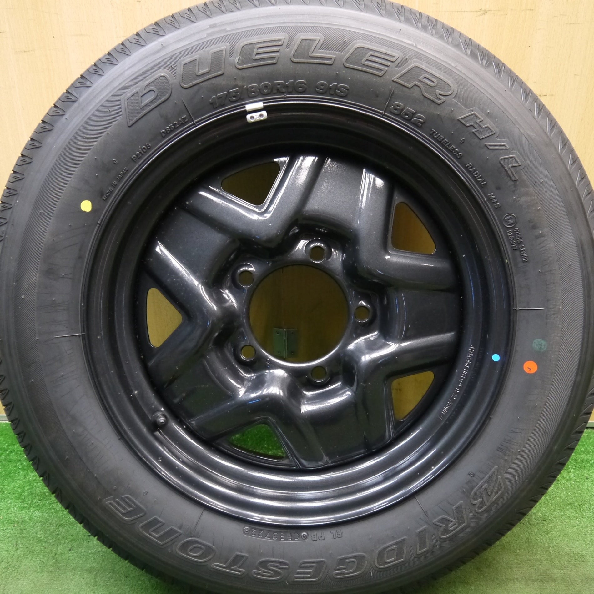 ジムニーJB64純正タイヤ 175/80R16 2本　デューラー　新車外し 新車外し！22年！1本☆スズキ JB64 W ジムニー 純正 スチール
