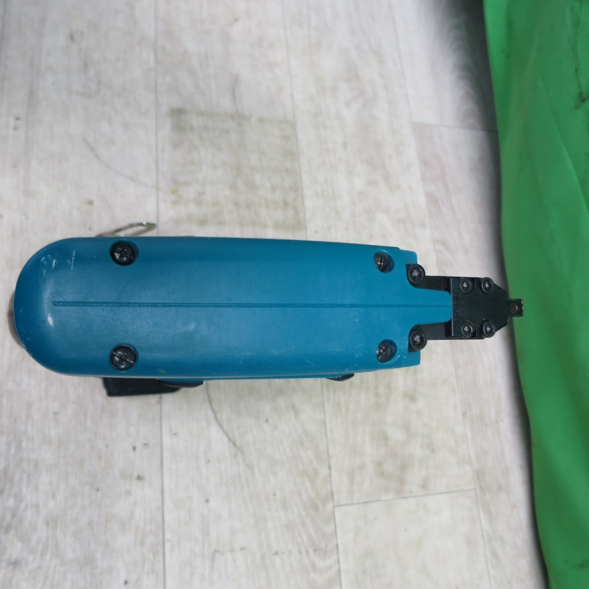[送料無料] キレイ☆マキタ 充電式 タッカ ST420D 電動 工具 タッカー makita☆
